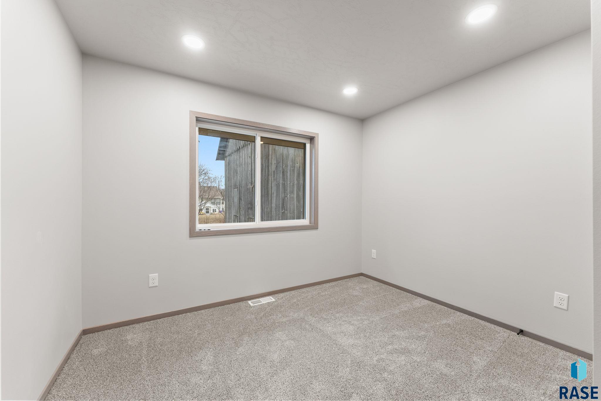 713 N Dakota Ave Avenue, Dell Rapids, South Dakota image 26