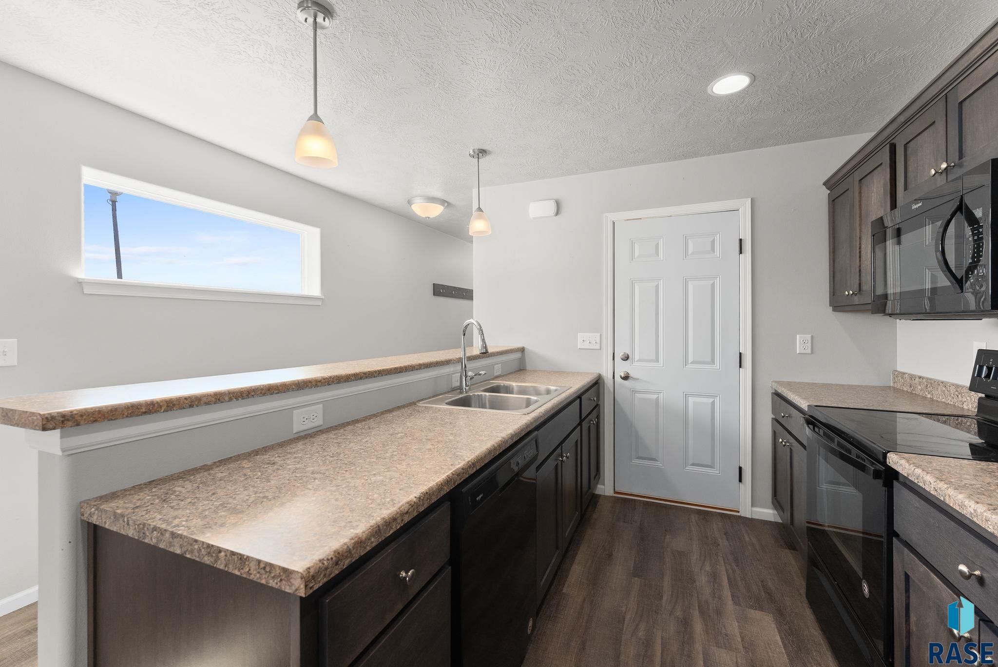 314 Macey Ave Avenue, Harrisburg, South Dakota image 5