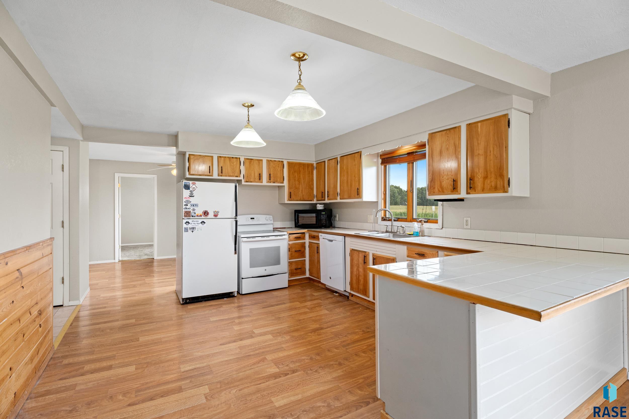 Sioux Falls, South Dakota 57107, United States, 4 Bedrooms Bedrooms, ,2 BathroomsBathrooms,Residential,Active,184889