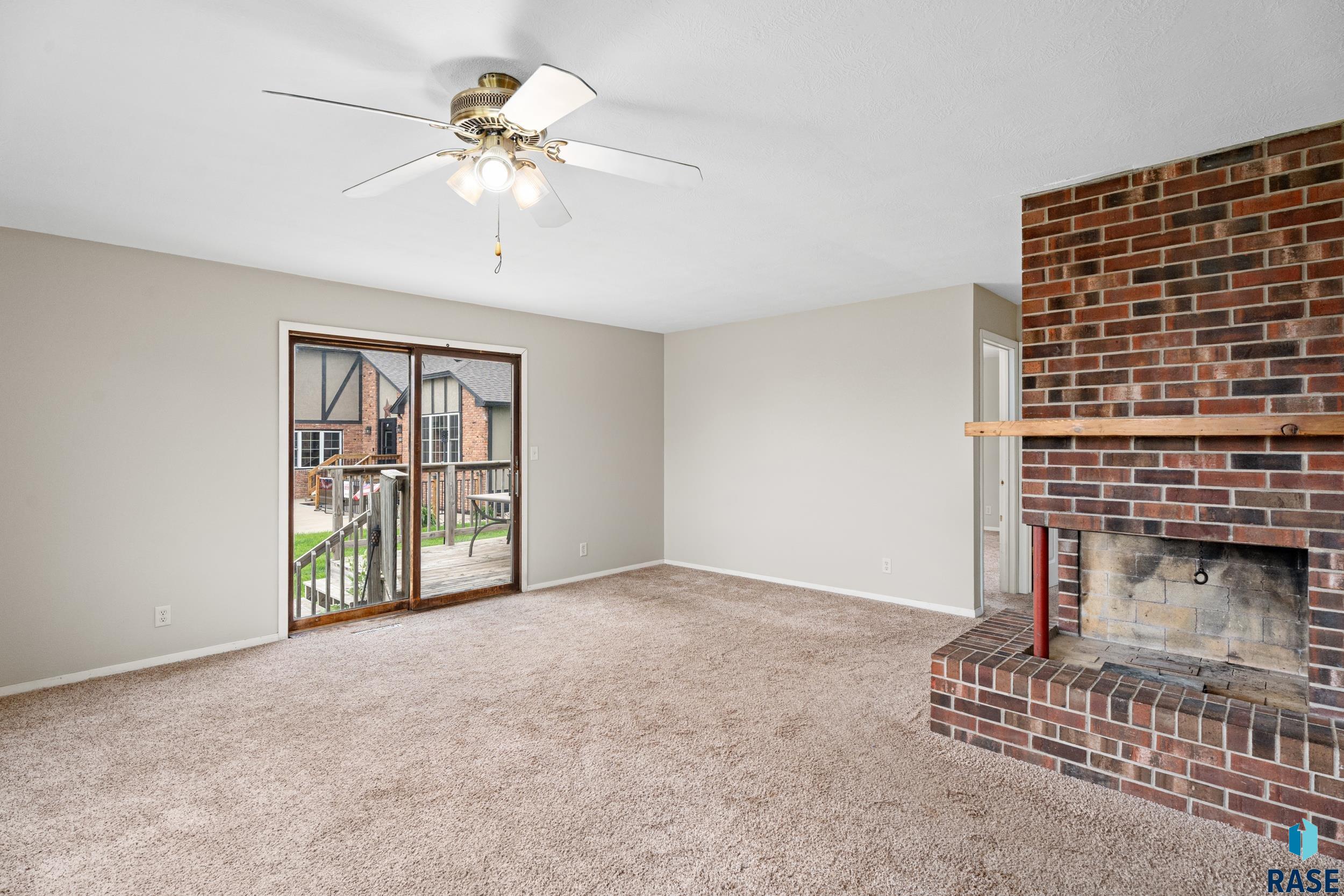 Sioux Falls, South Dakota 57107, United States, 4 Bedrooms Bedrooms, ,2 BathroomsBathrooms,Residential,Active,184889