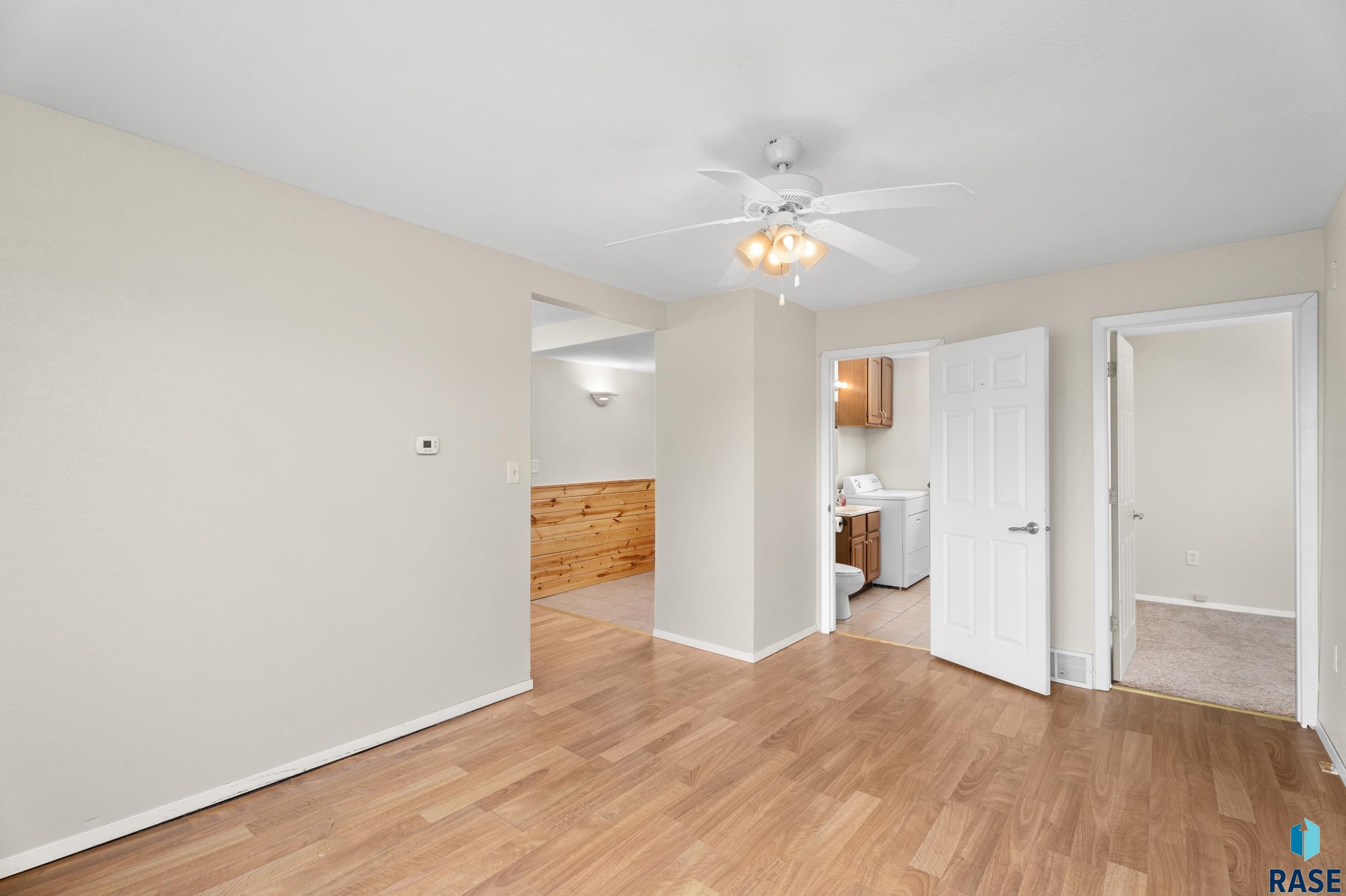 Sioux Falls, South Dakota 57107, United States, 4 Bedrooms Bedrooms, ,2 BathroomsBathrooms,Residential,Active,184889