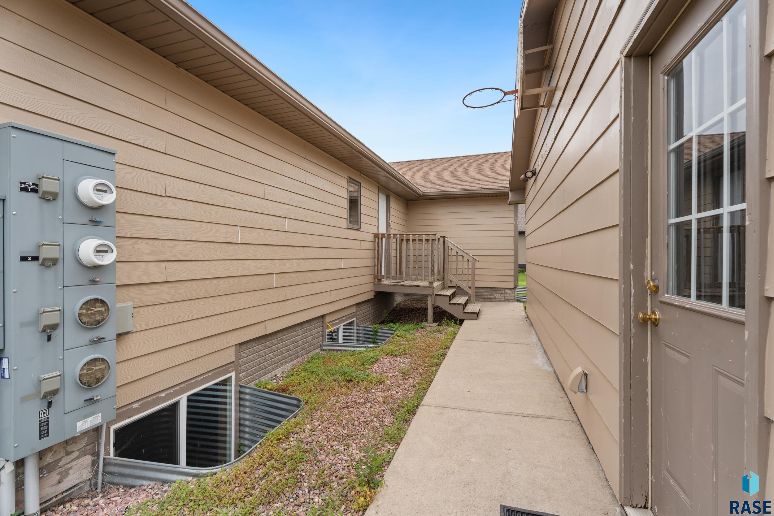 Sioux Falls, South Dakota 57107, United States, 4 Bedrooms Bedrooms, ,2 BathroomsBathrooms,Residential,Active,184889