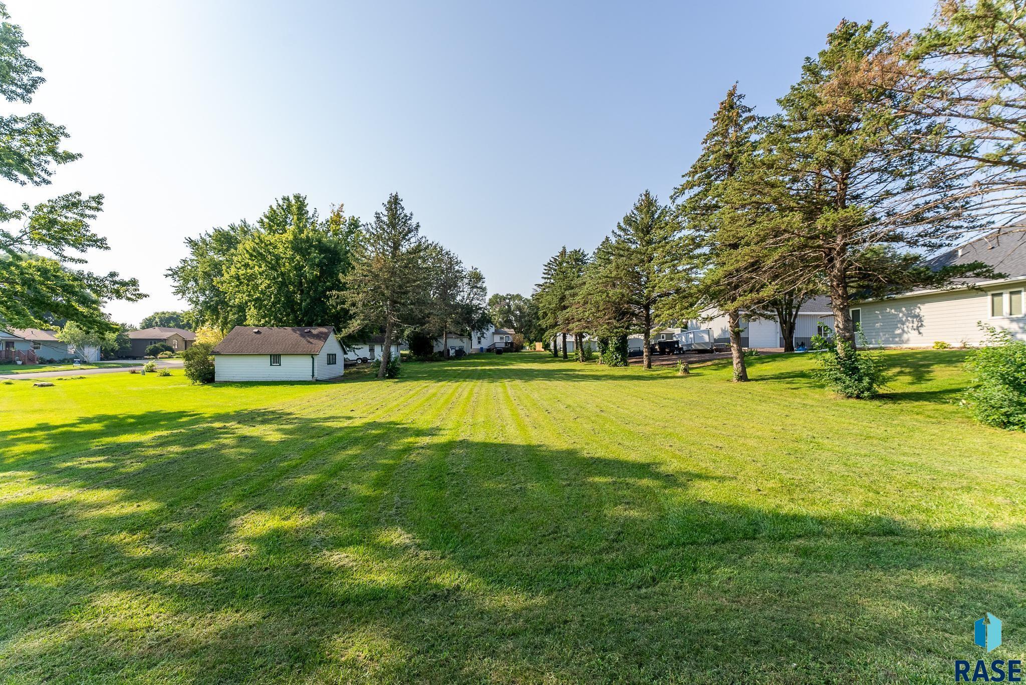 Rummel Ave Avenue, Lennox, South Dakota image 5