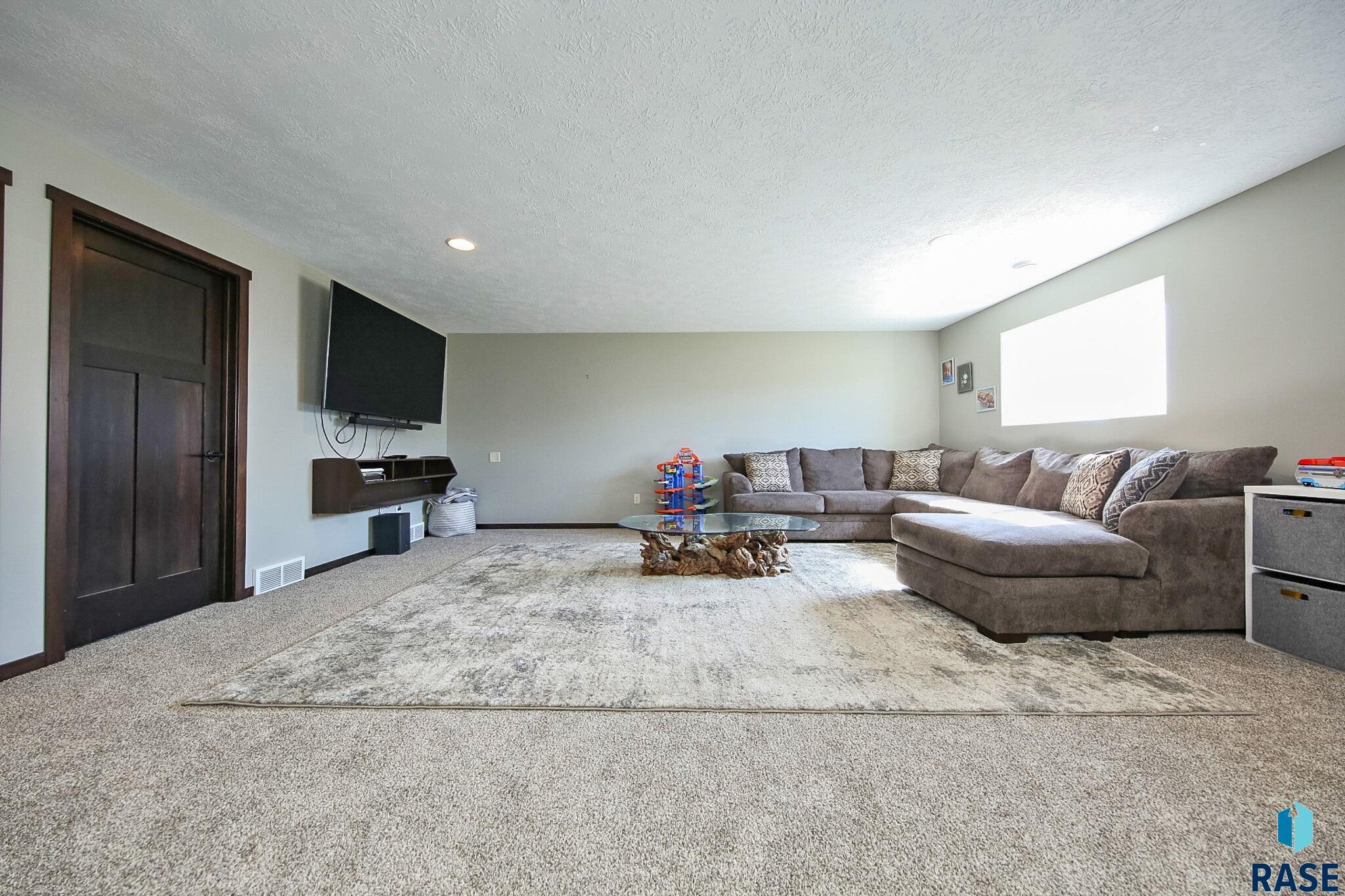 109 Patricia St Street #RESIDENCE 306, Harrisburg, New Jersey image 11