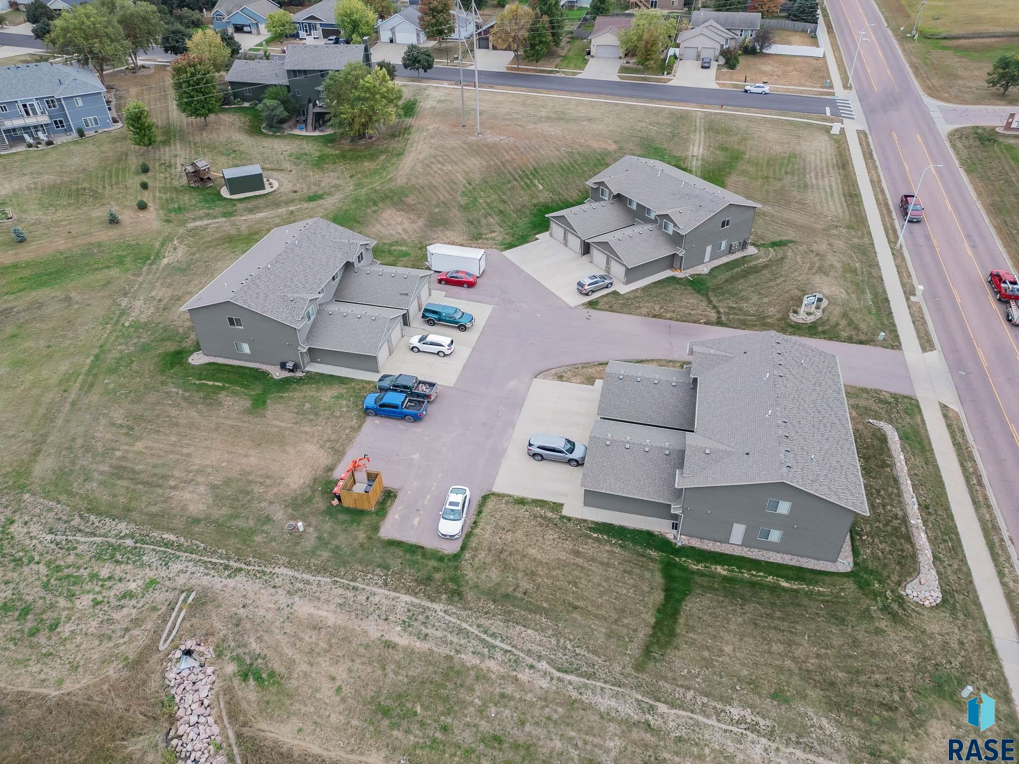 404 N Sioux Blvd