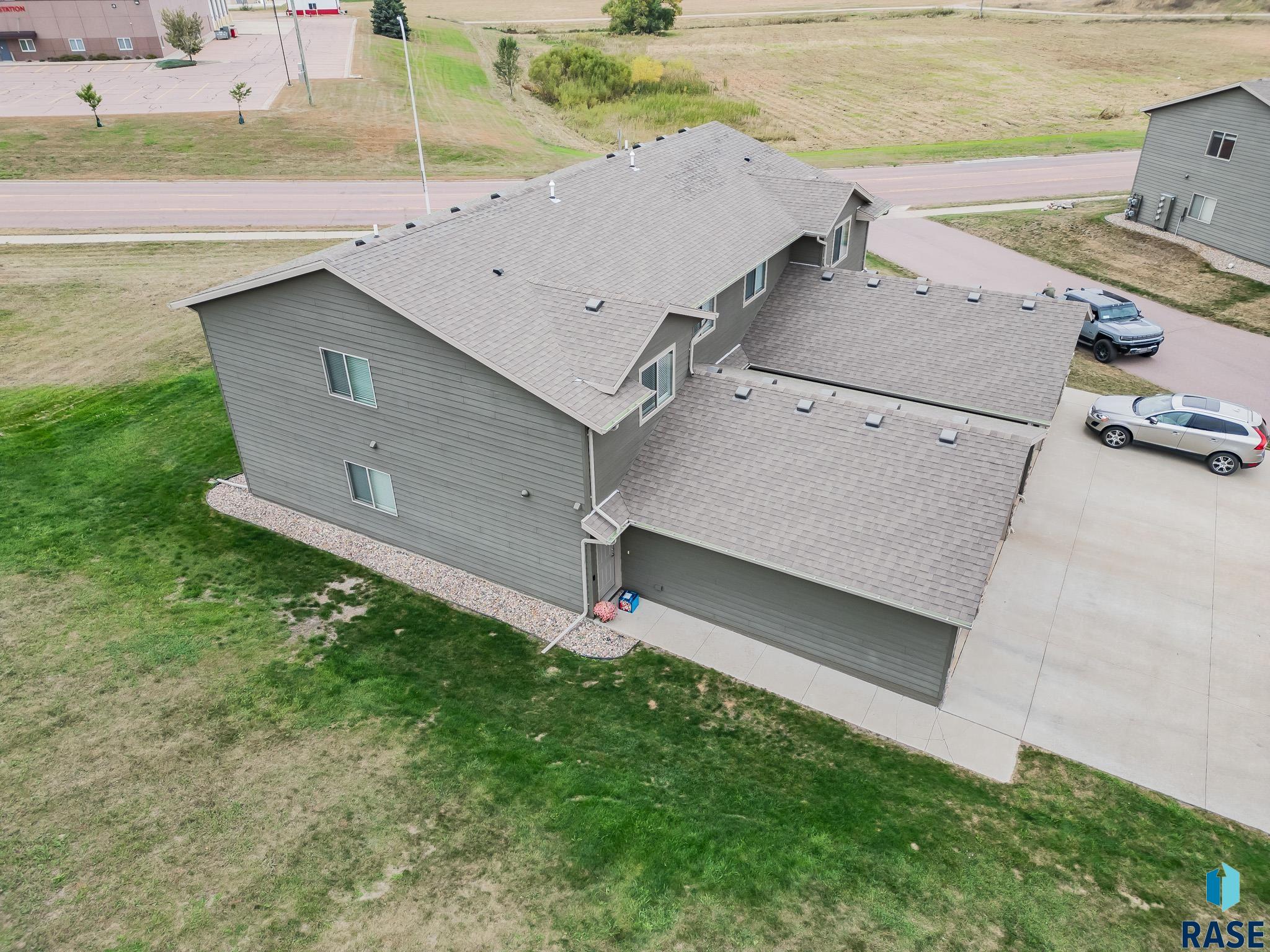 404 N Sioux Blvd