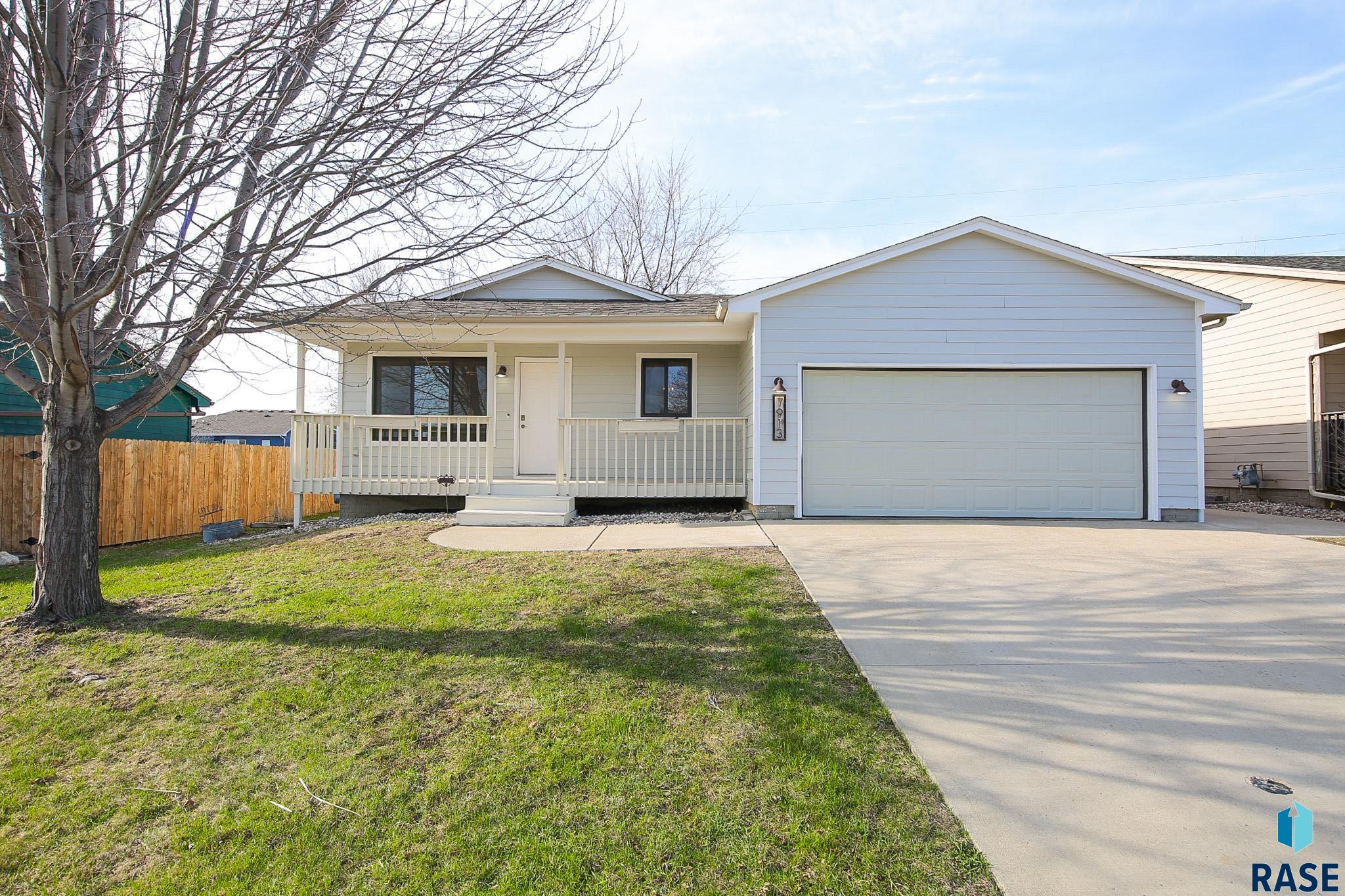 7913 W Stoney Creek St Street, Sioux Falls, New Jersey image 1