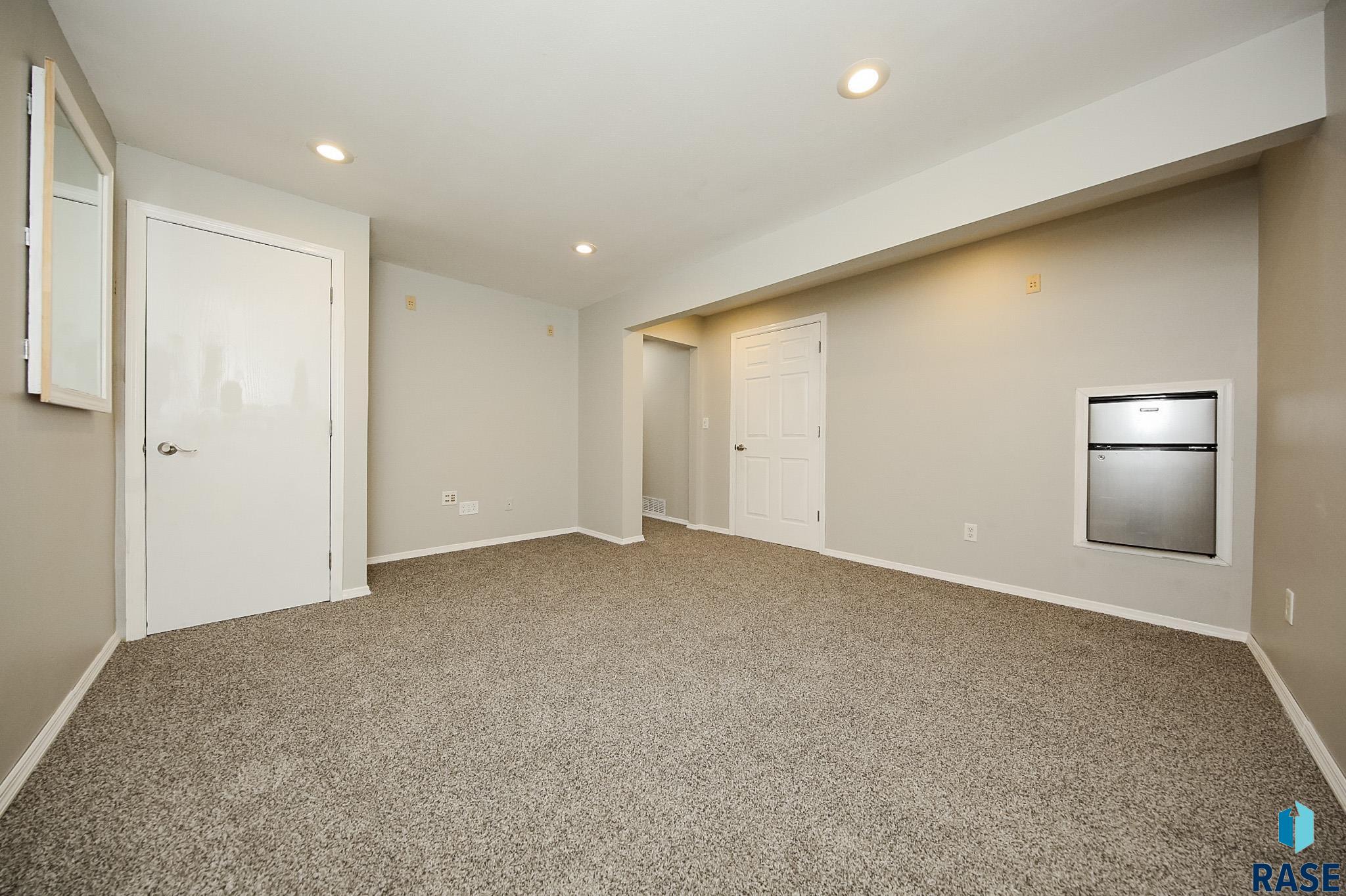 7913 W Stoney Creek St Street, Sioux Falls, New Jersey image 18