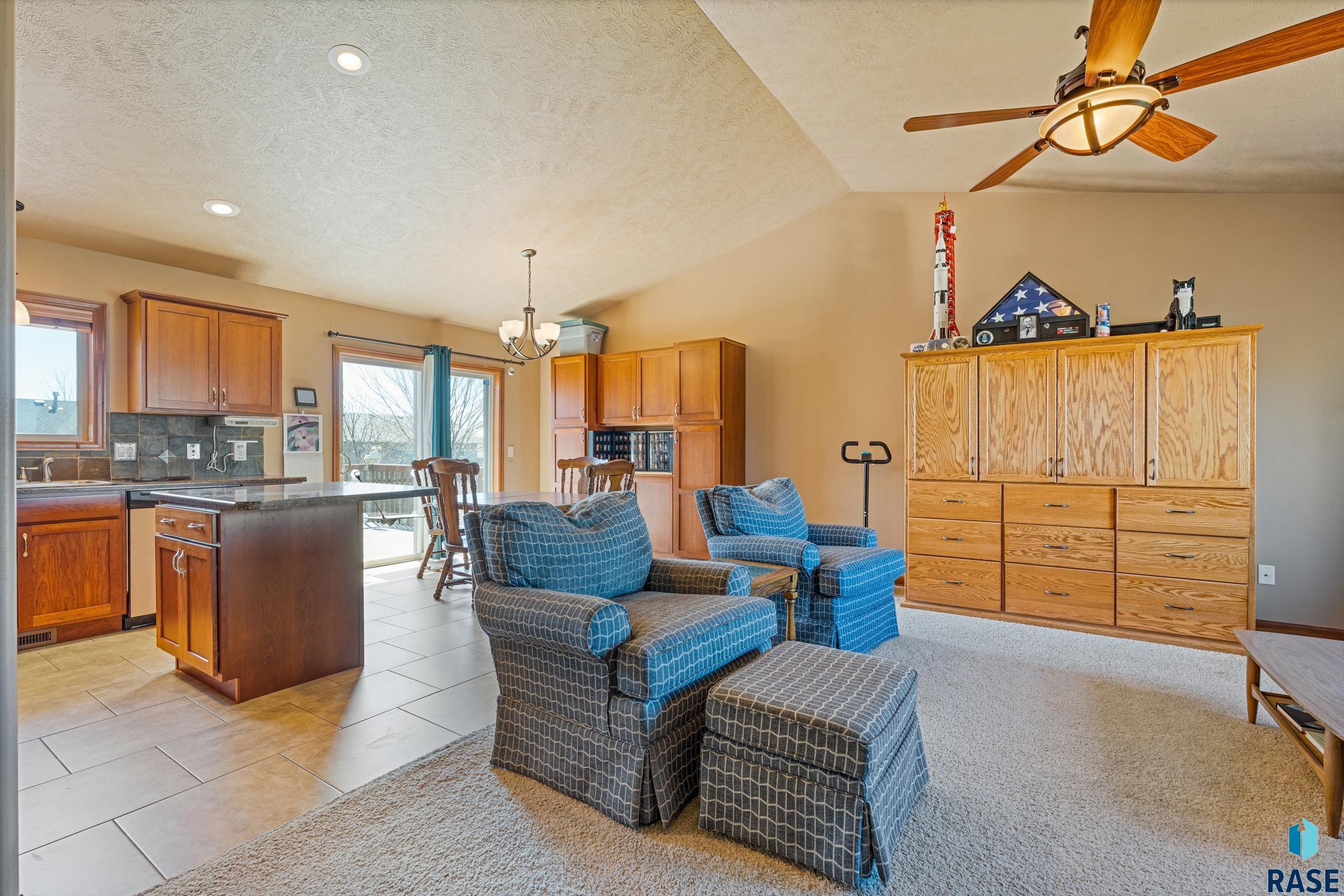 7005 W 65th St Street, Sioux Falls, South Dakota image 3