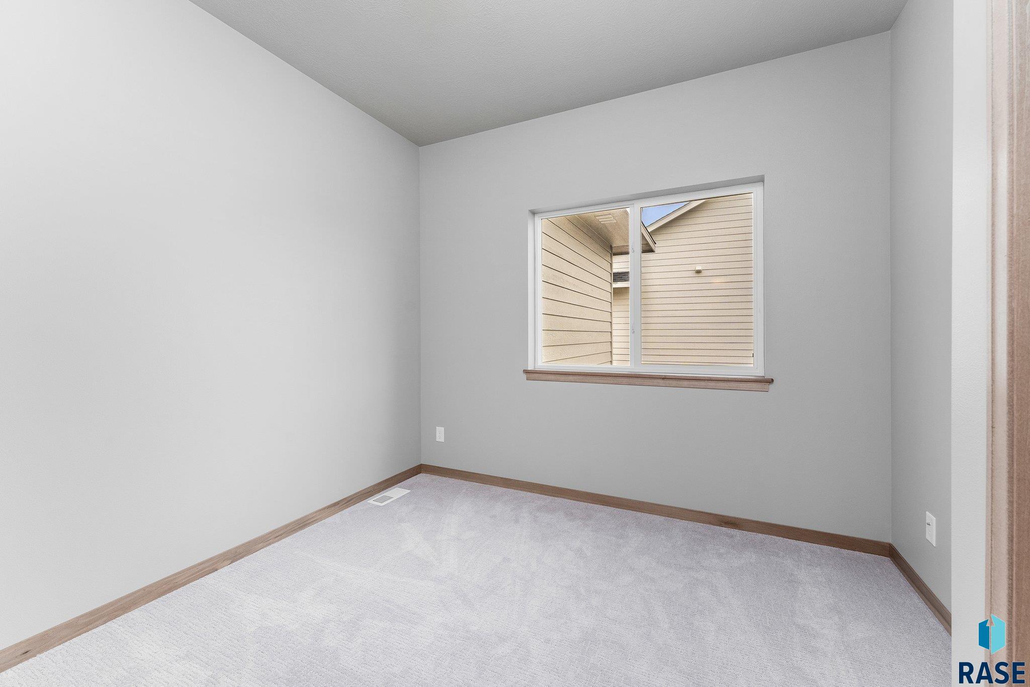1717 N Concord Dr Drive, Sioux Falls, South Dakota image 13