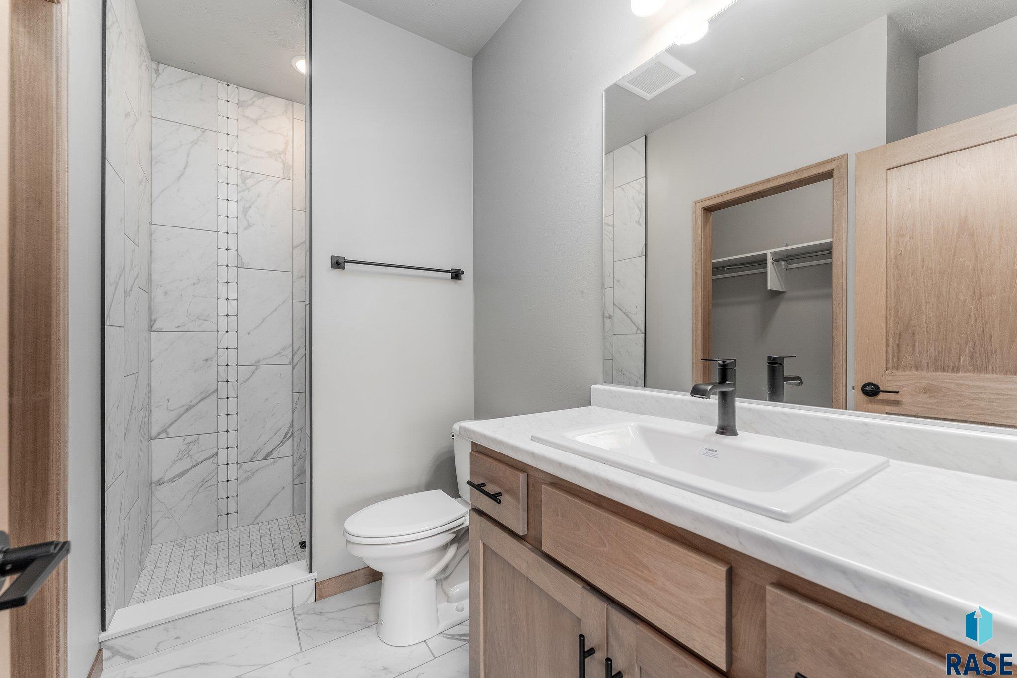 1717 N Concord Dr Drive, Sioux Falls, South Dakota image 17