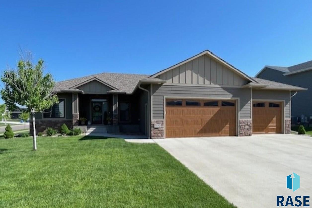 700 N Willow Creek Ave Avenue, Sioux Falls, South Dakota image 1