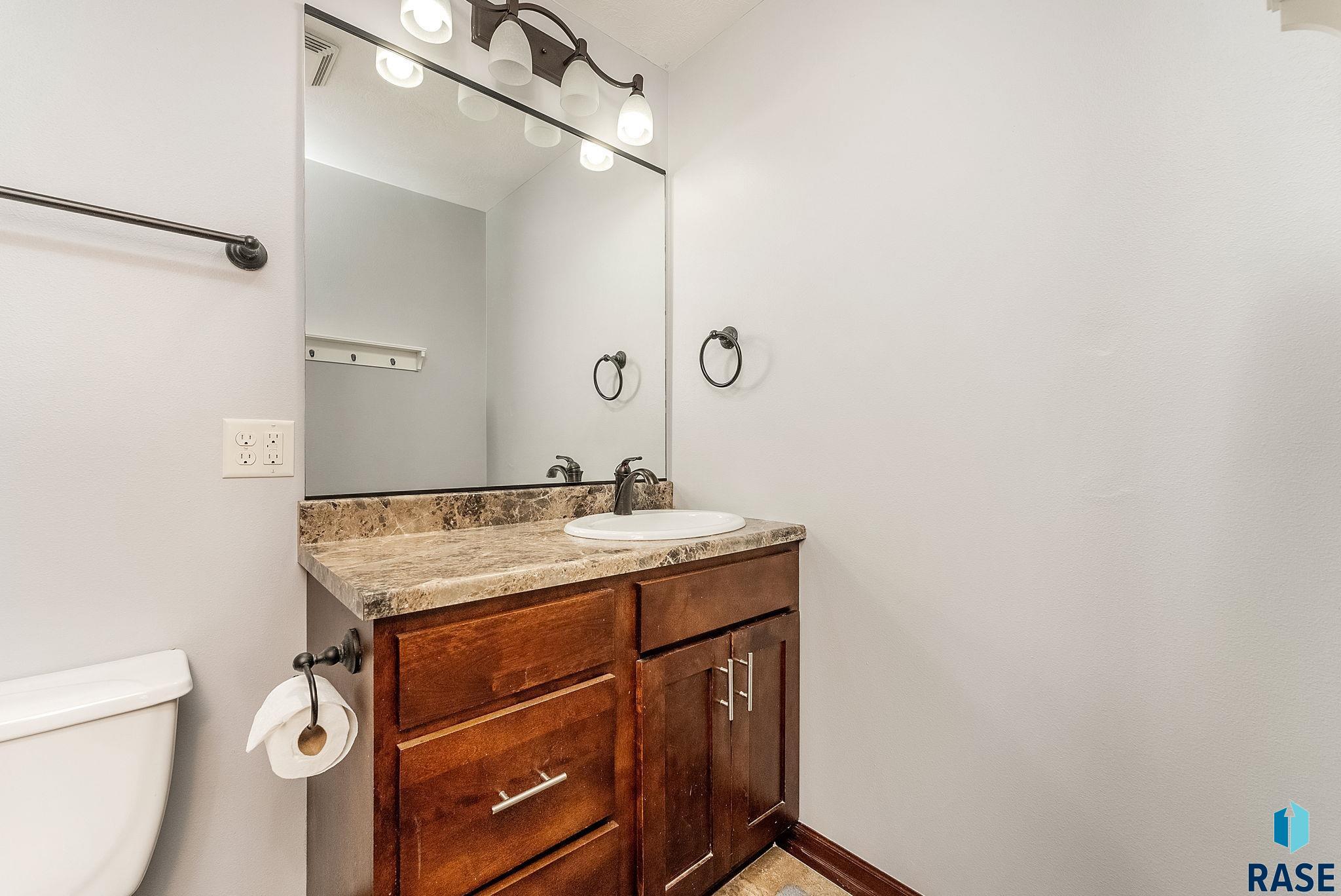 8804 W Nikita Dr Drive, Sioux Falls, South Dakota image 9