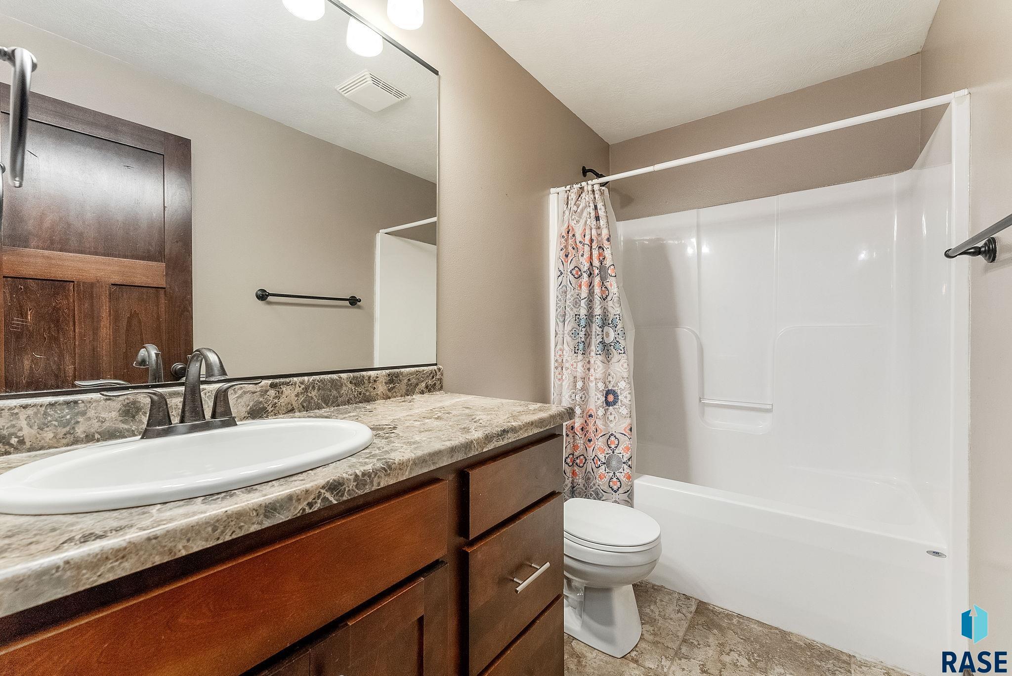 8804 W Nikita Dr Drive, Sioux Falls, South Dakota image 17
