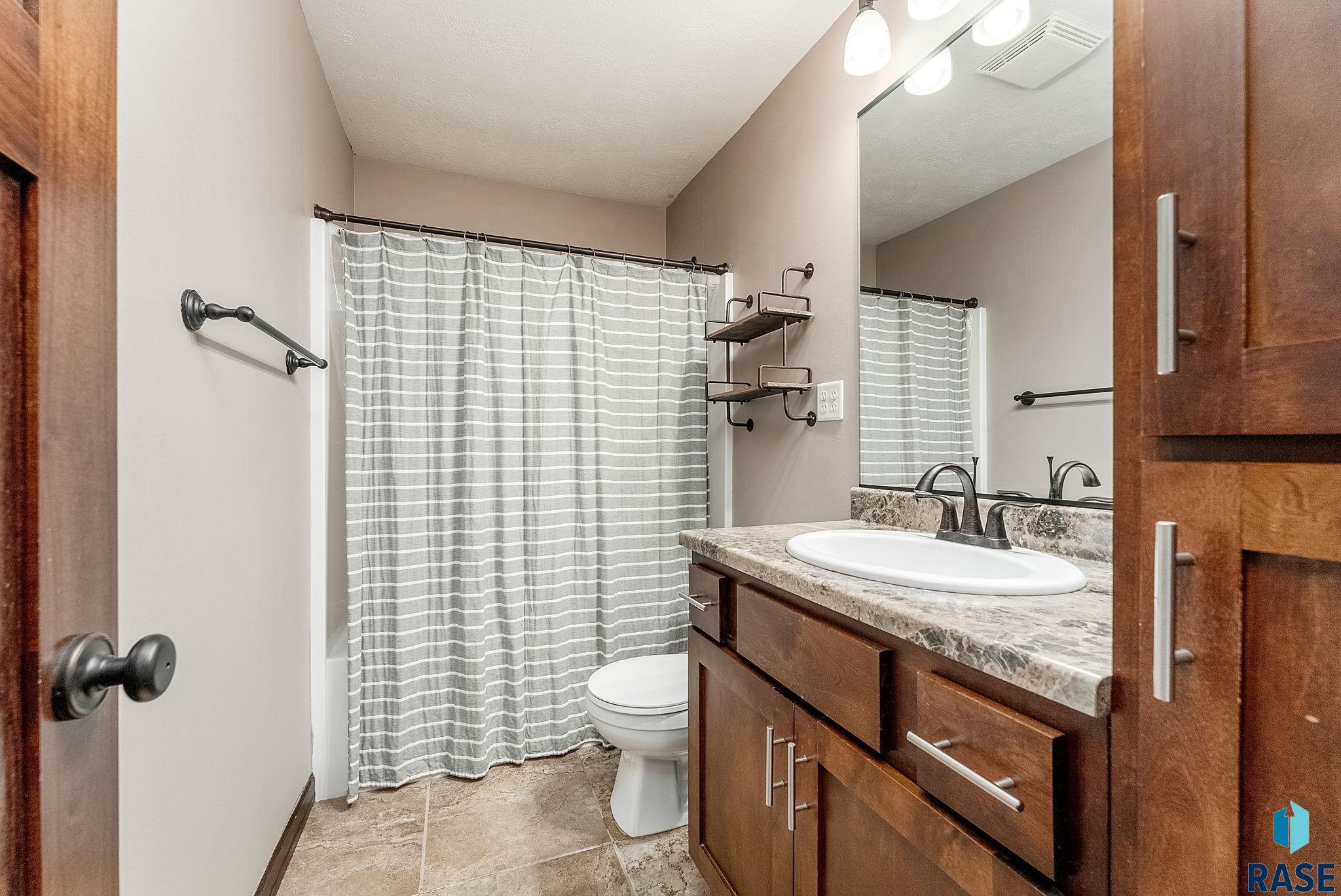 8804 W Nikita Dr Drive, Sioux Falls, South Dakota image 12