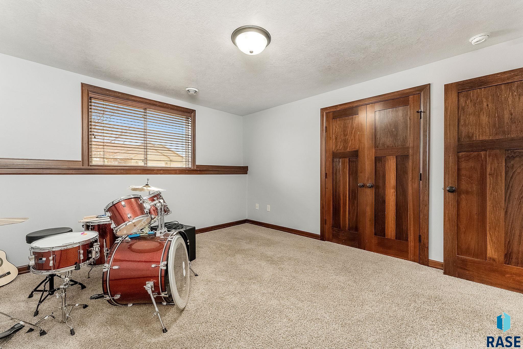 8804 W Nikita Dr Drive, Sioux Falls, South Dakota image 16