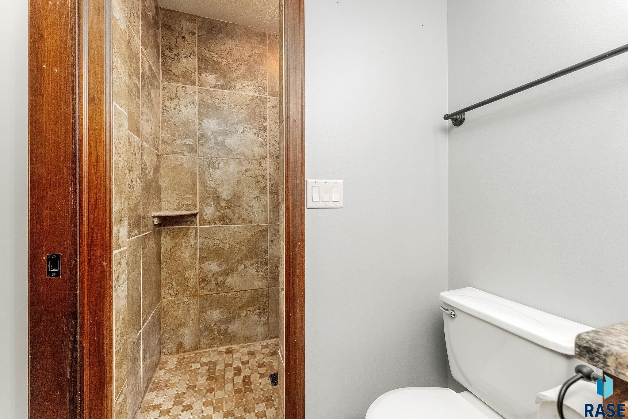 8804 W Nikita Dr Drive, Sioux Falls, South Dakota image 10