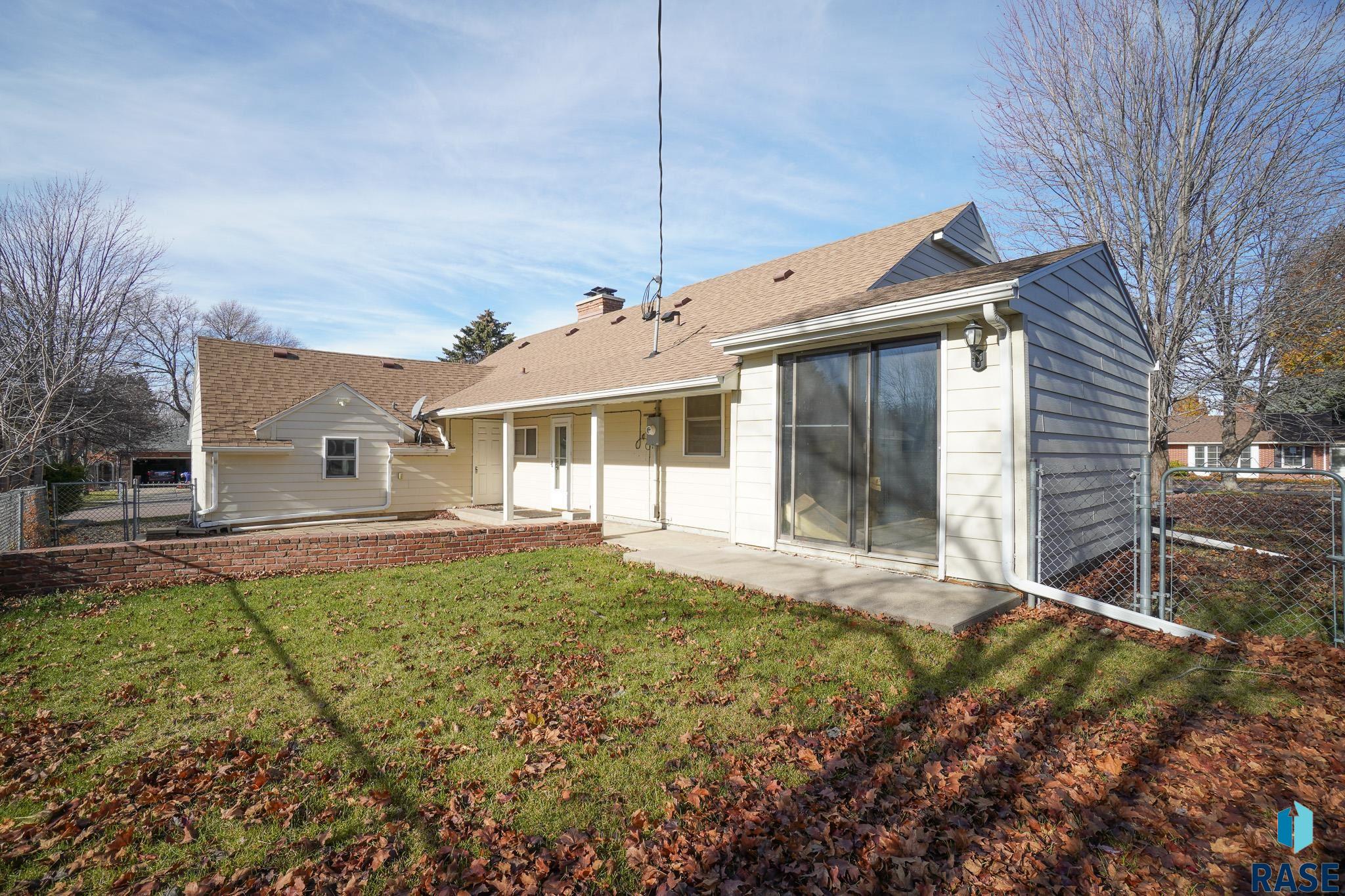 2713 W 26th St Street, Sioux Falls, South Dakota image 33