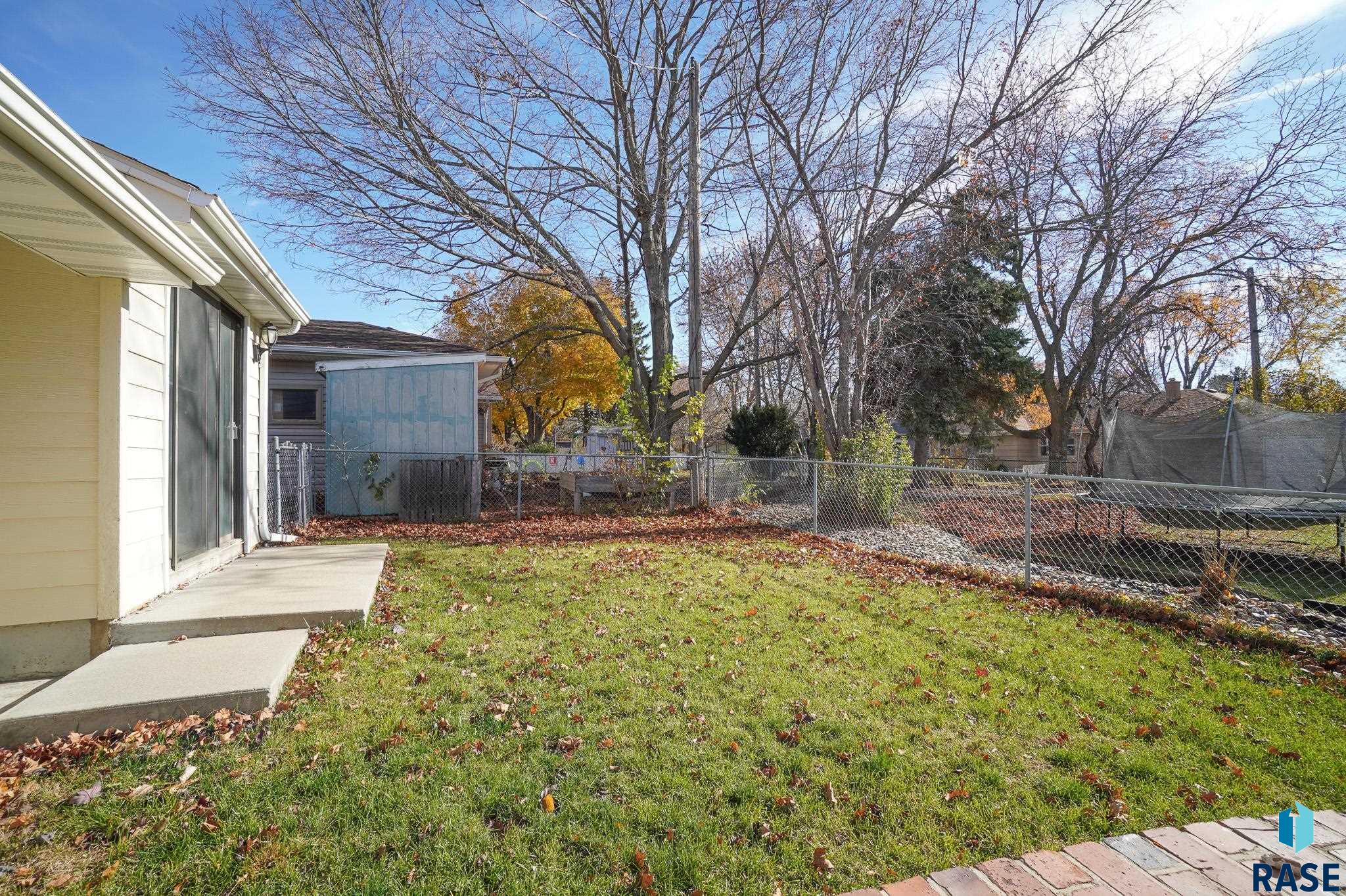 2713 W 26th St Street, Sioux Falls, South Dakota image 37