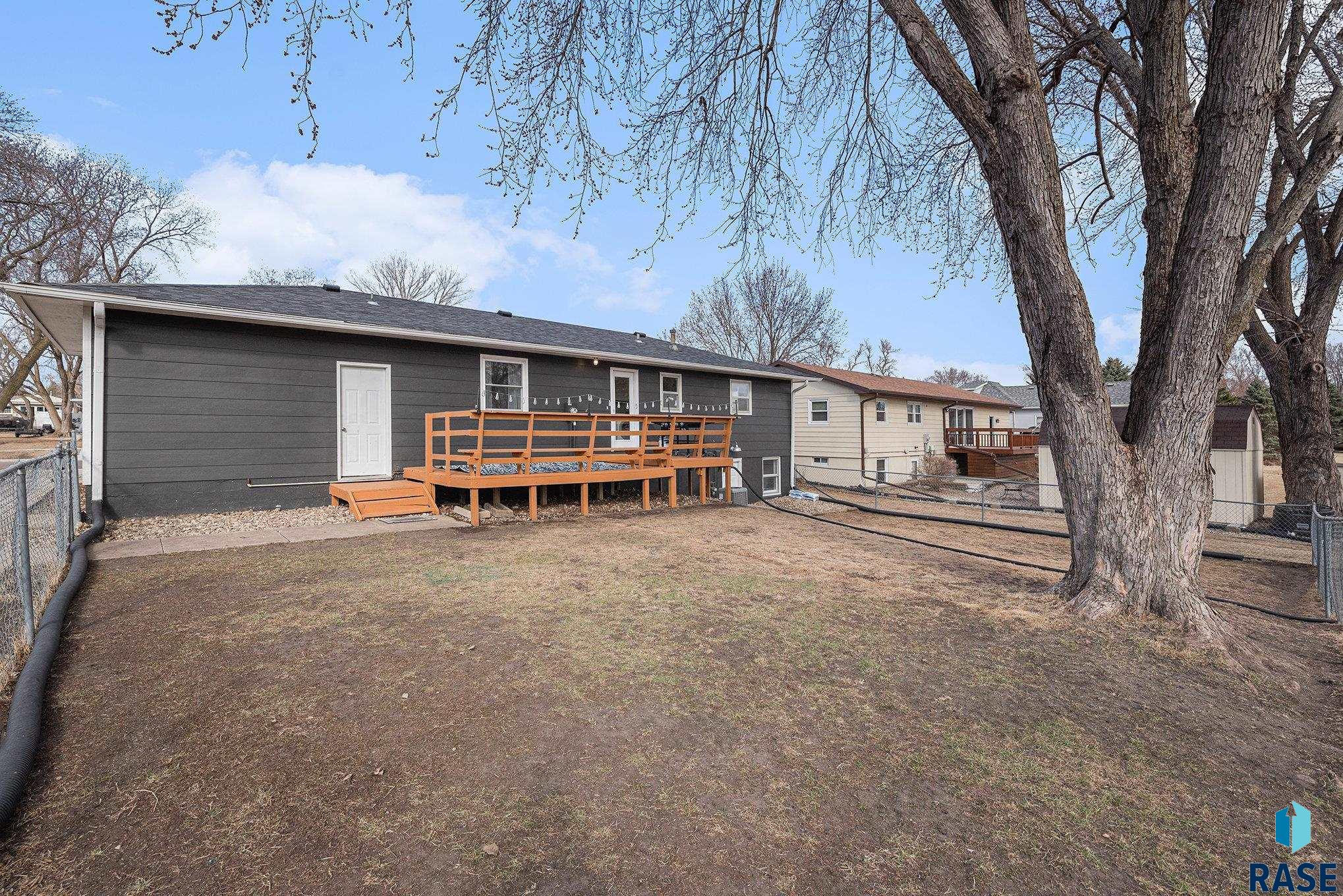 706 N Liberty Ave Avenue, Madison, South Dakota image 27
