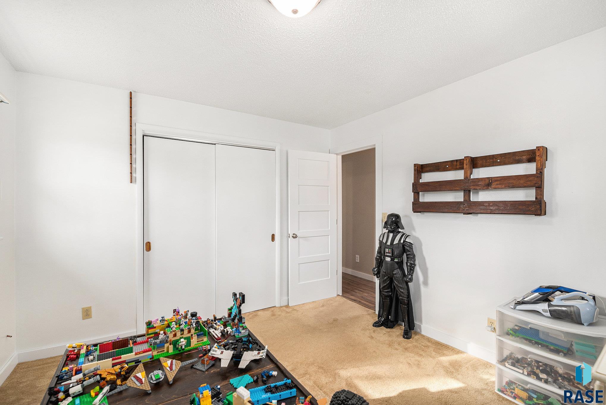 706 N Liberty Ave Avenue, Madison, South Dakota image 15
