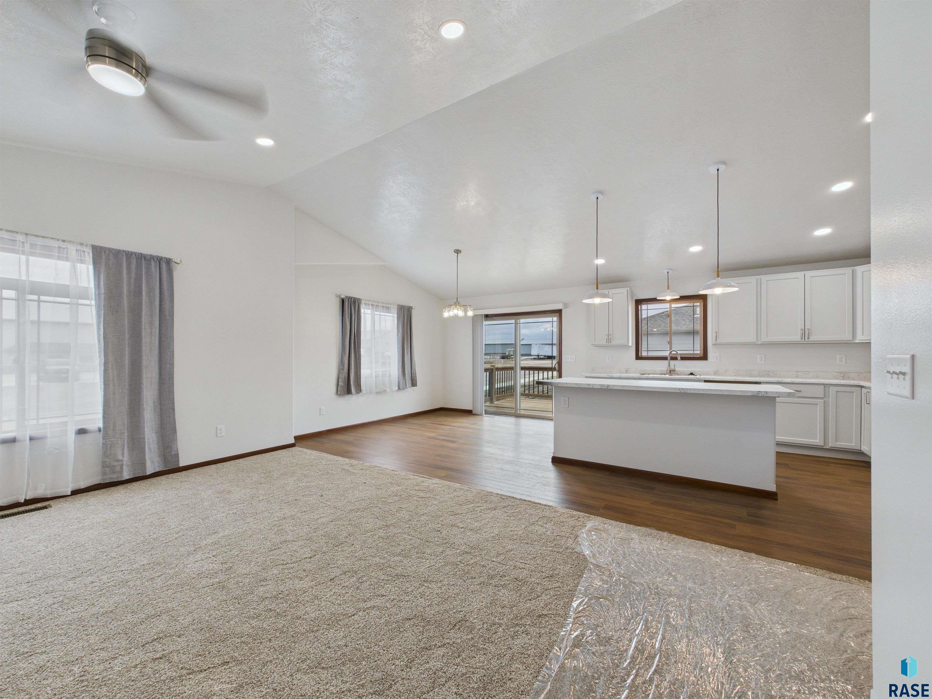 1180 Ruud Trl Trail, Hartford, South Dakota image 4