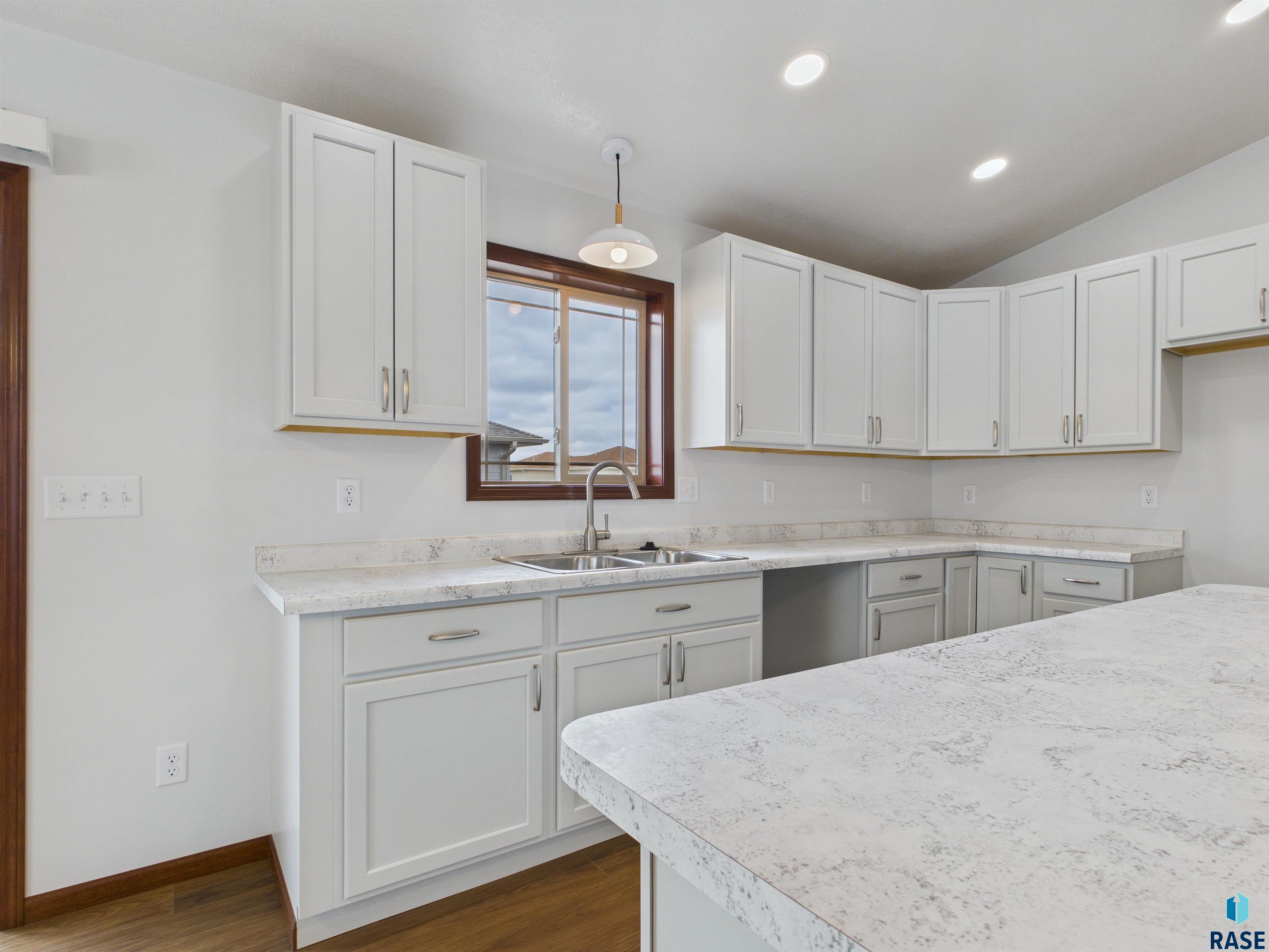 1180 Ruud Trl Trail, Hartford, South Dakota image 16