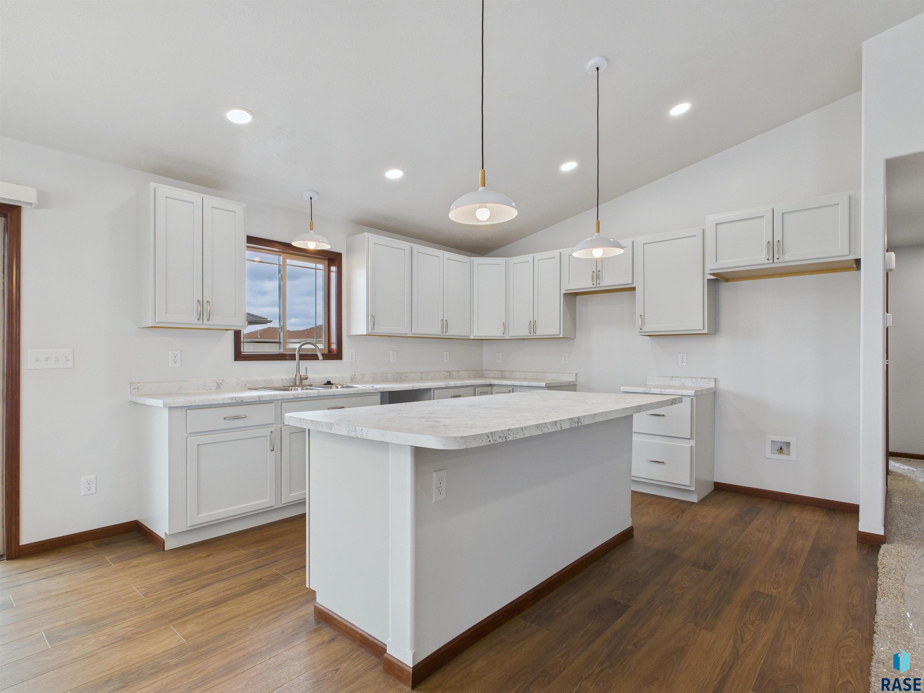 1180 Ruud Trl Trail, Hartford, South Dakota image 17