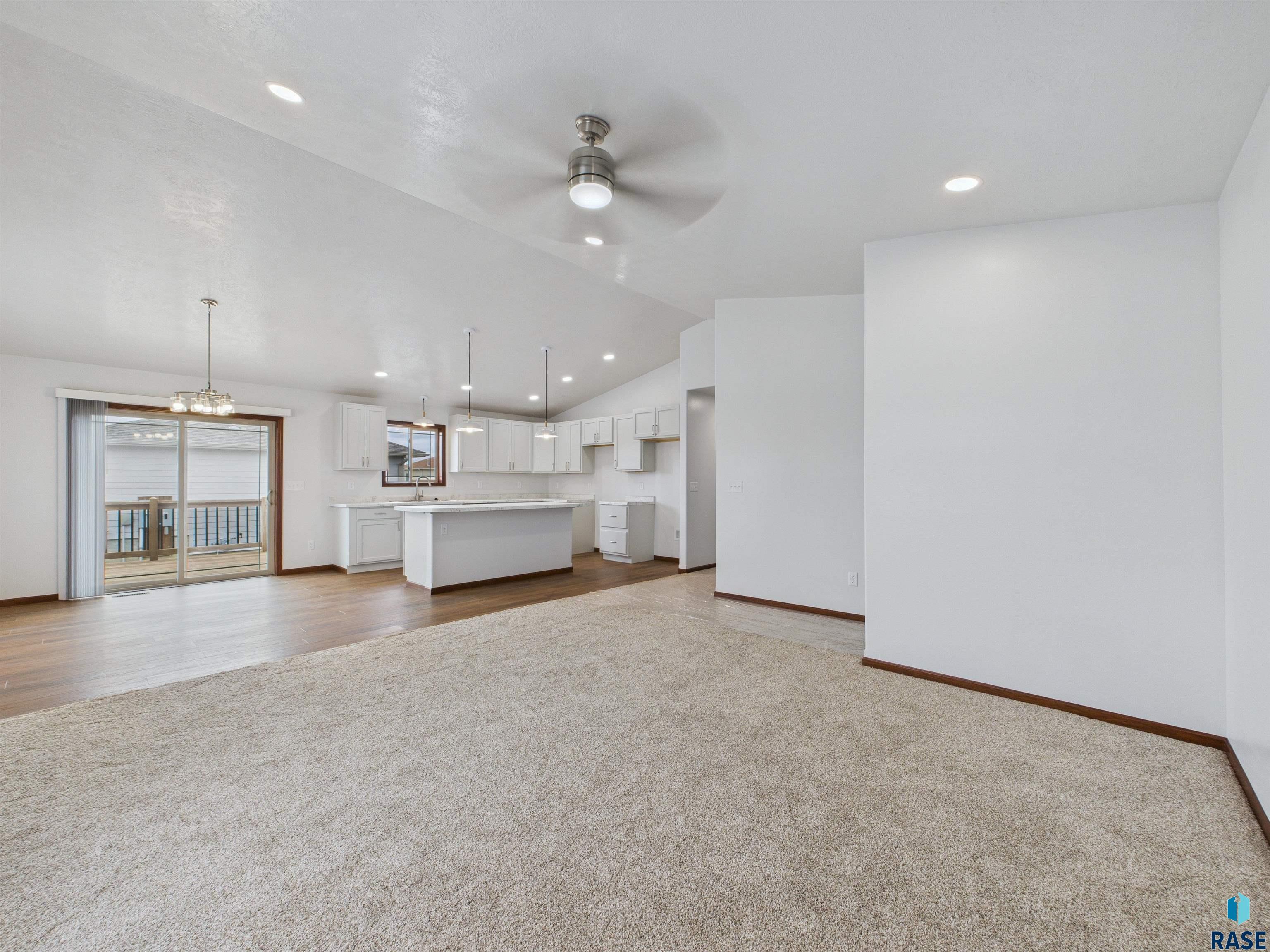 1180 Ruud Trl Trail, Hartford, South Dakota image 8