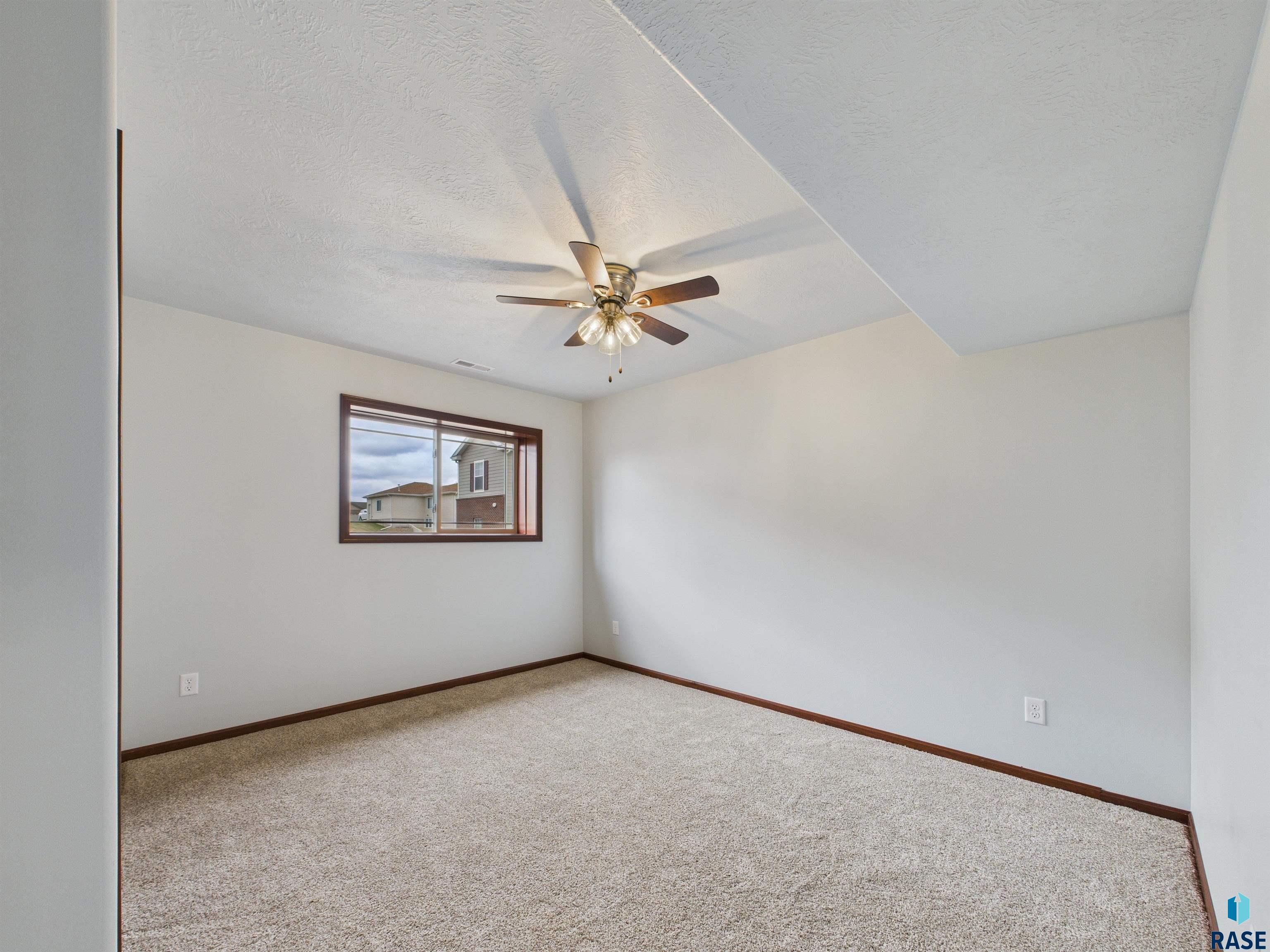 1180 Ruud Trl Trail, Hartford, South Dakota image 40