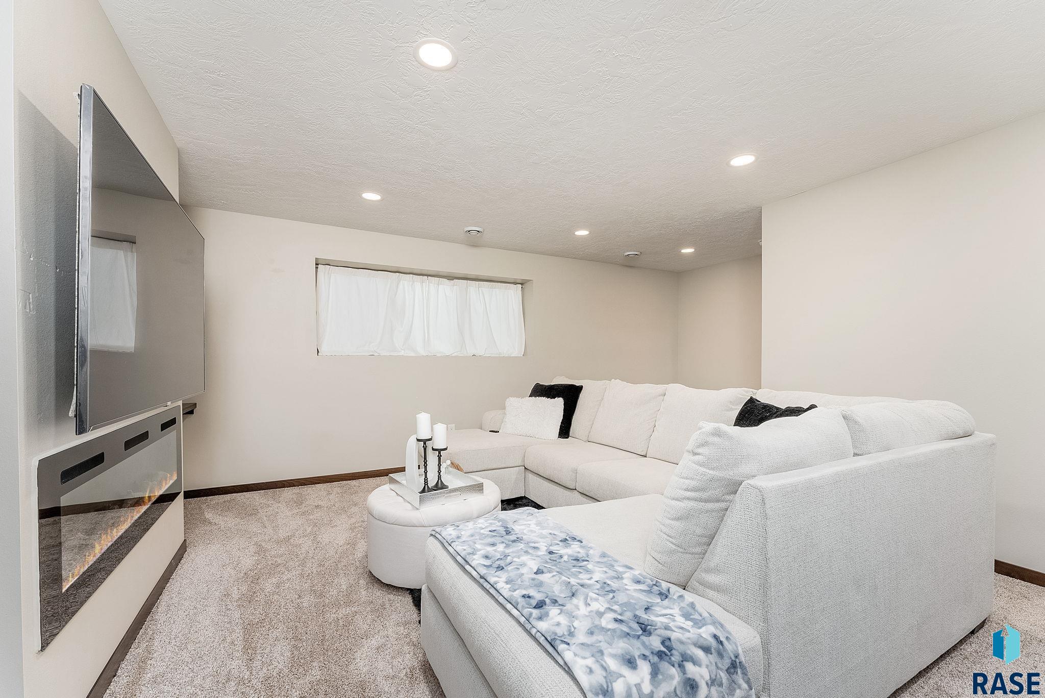 9500 W Richie Cir Circle, Sioux Falls, New Jersey image 12