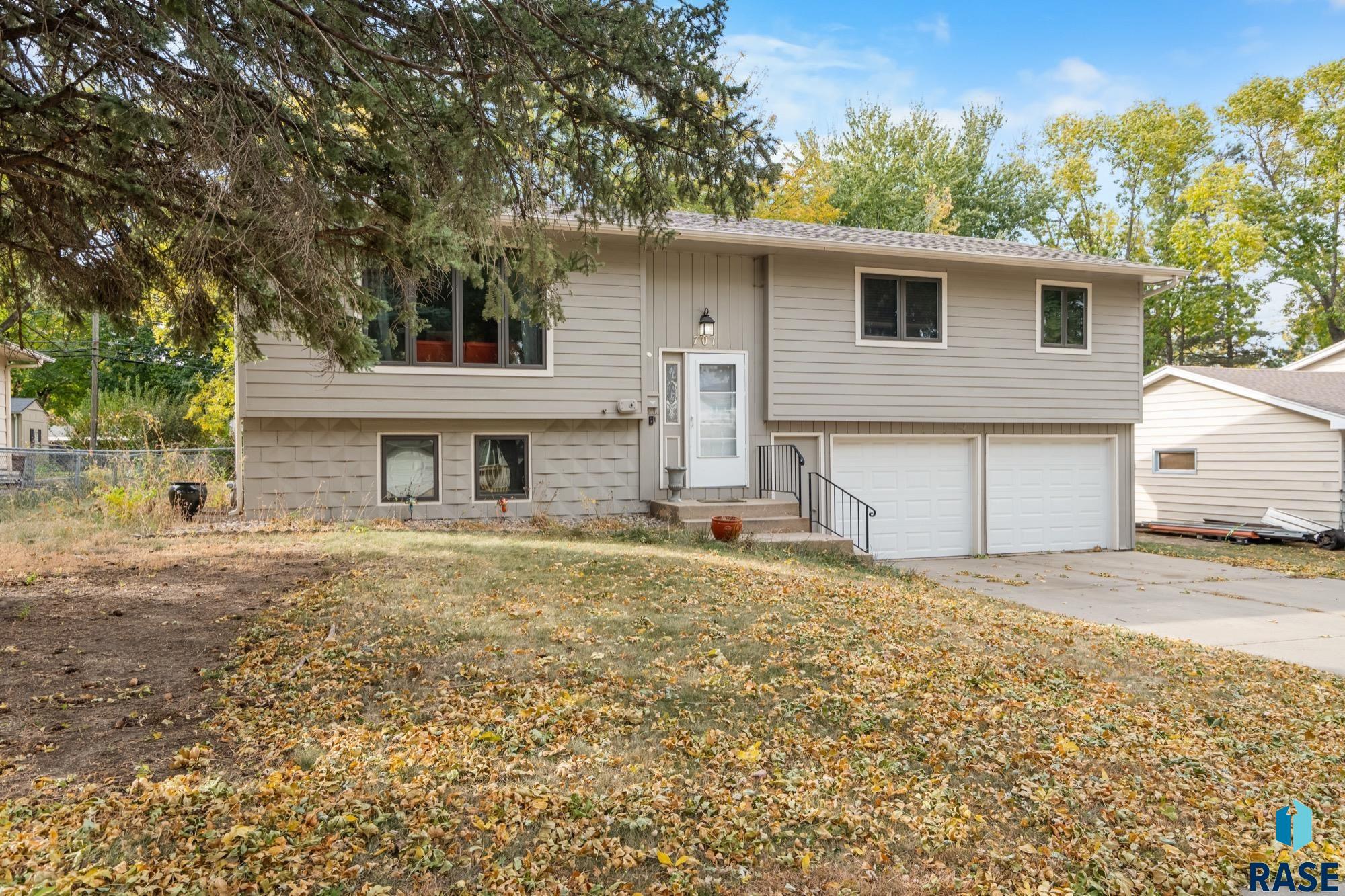 701 S Gardner Dr Drive, Sioux Falls, South Dakota image 1