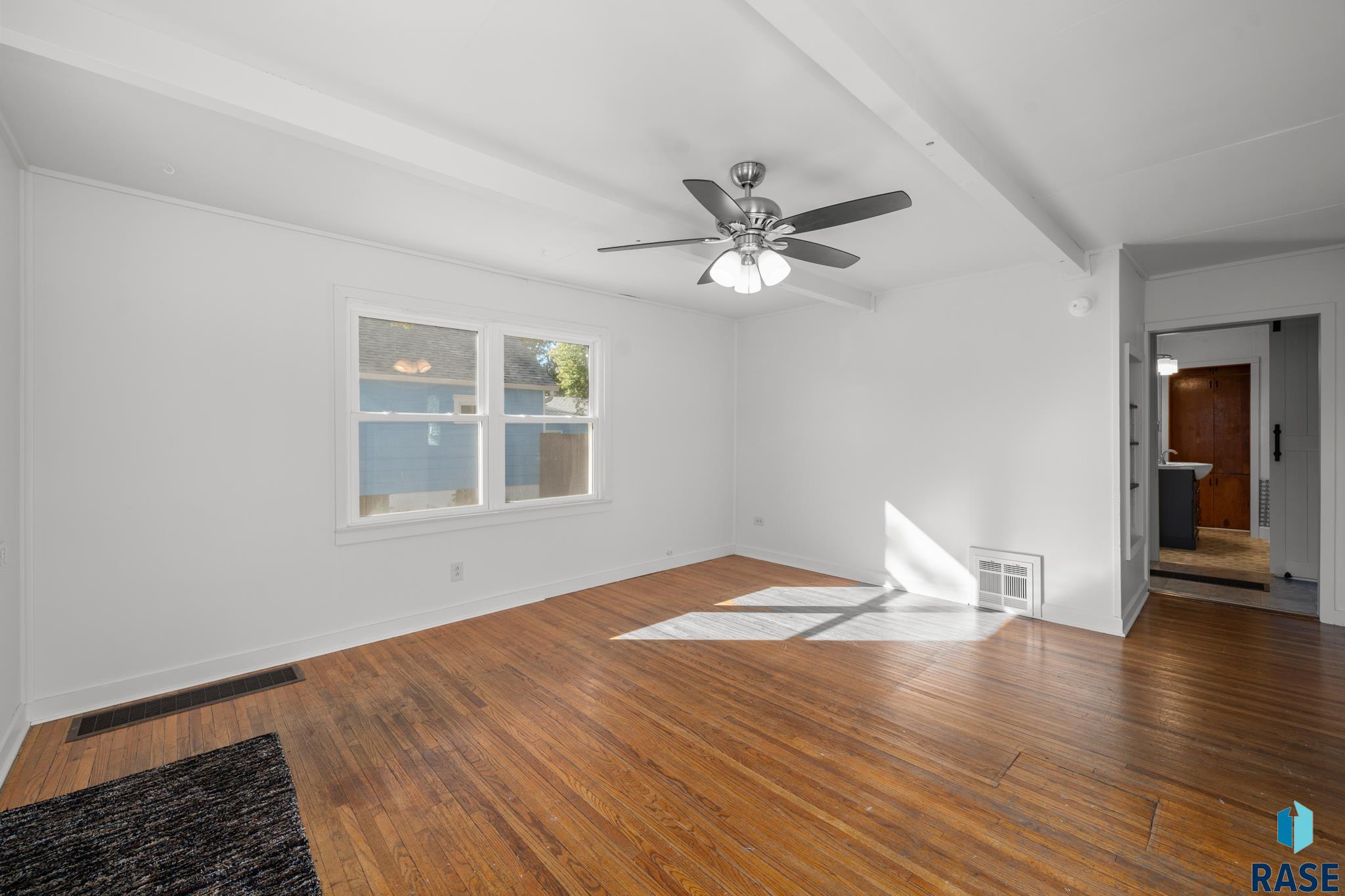 Sioux Falls, South Dakota 57104, United States, 3 Bedrooms Bedrooms, ,1 BathroomBathrooms,Residential,Active,226726