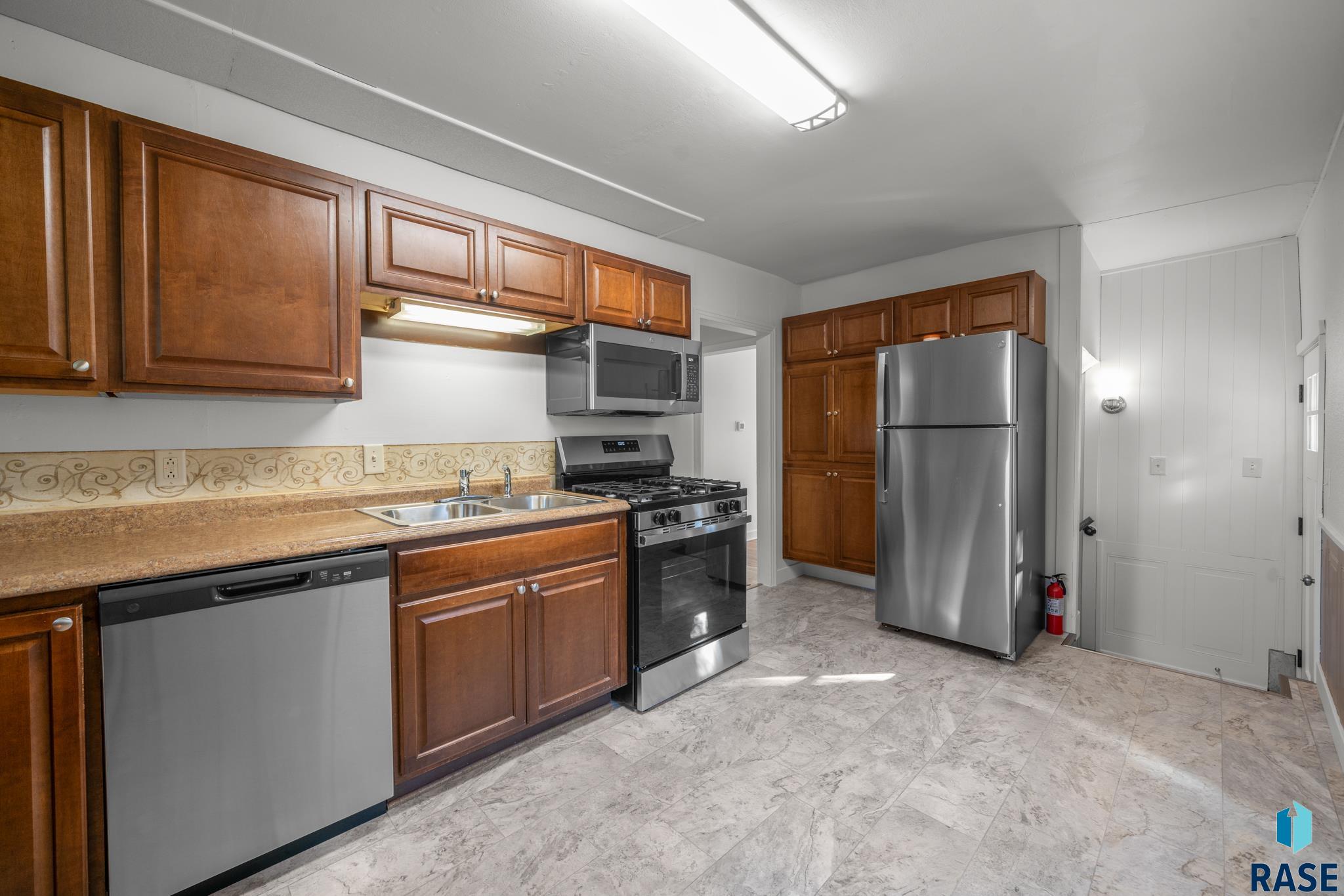 Sioux Falls, South Dakota 57104, United States, 3 Bedrooms Bedrooms, ,1 BathroomBathrooms,Residential,Active,226726