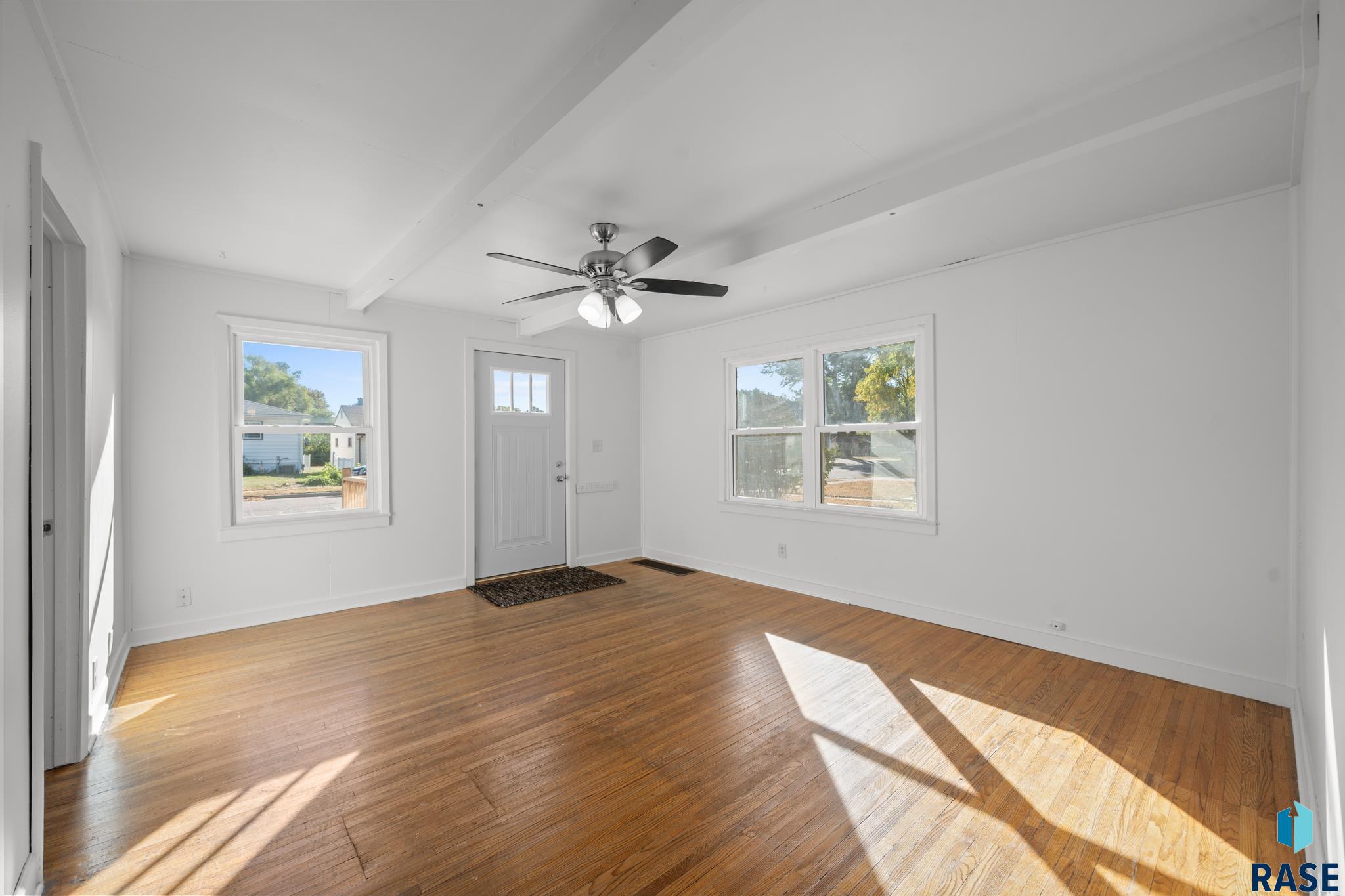 Sioux Falls, South Dakota 57104, United States, 3 Bedrooms Bedrooms, ,1 BathroomBathrooms,Residential,Active,226726