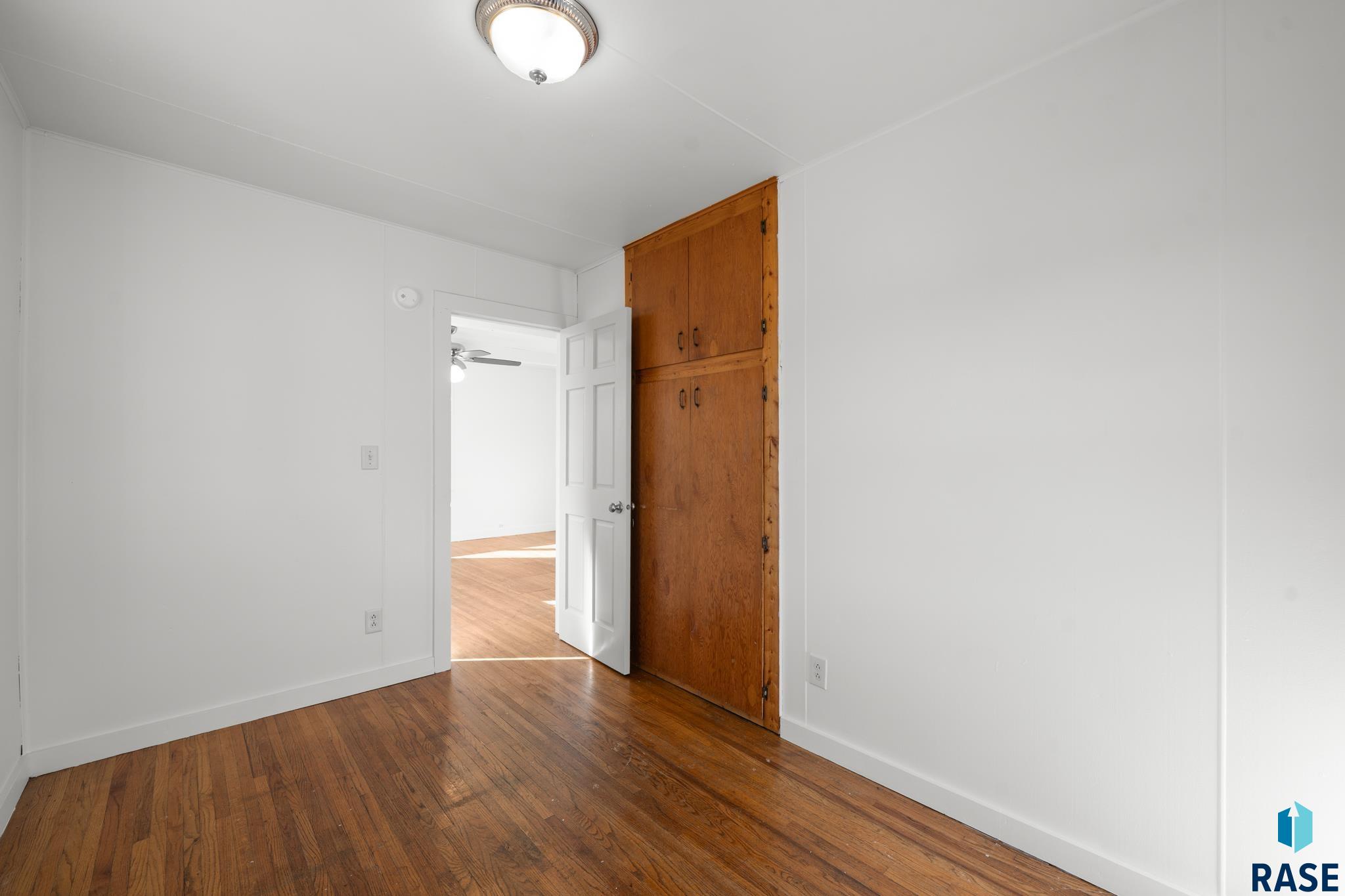 Sioux Falls, South Dakota 57104, United States, 3 Bedrooms Bedrooms, ,1 BathroomBathrooms,Residential,Active,226726