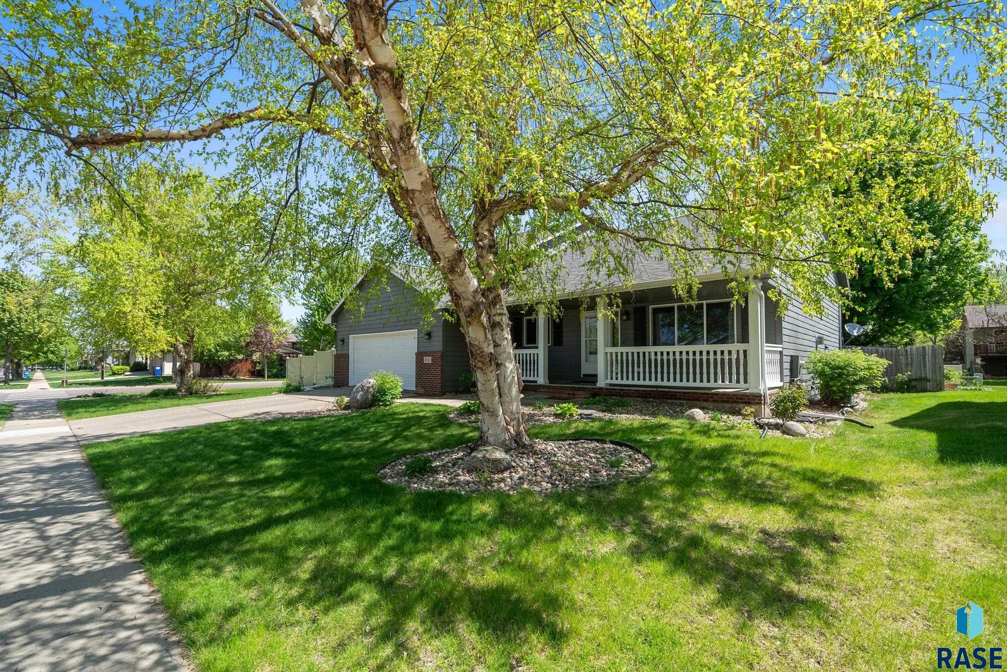 7000 S Hughes Ave Avenue, Sioux Falls, New Jersey image 2