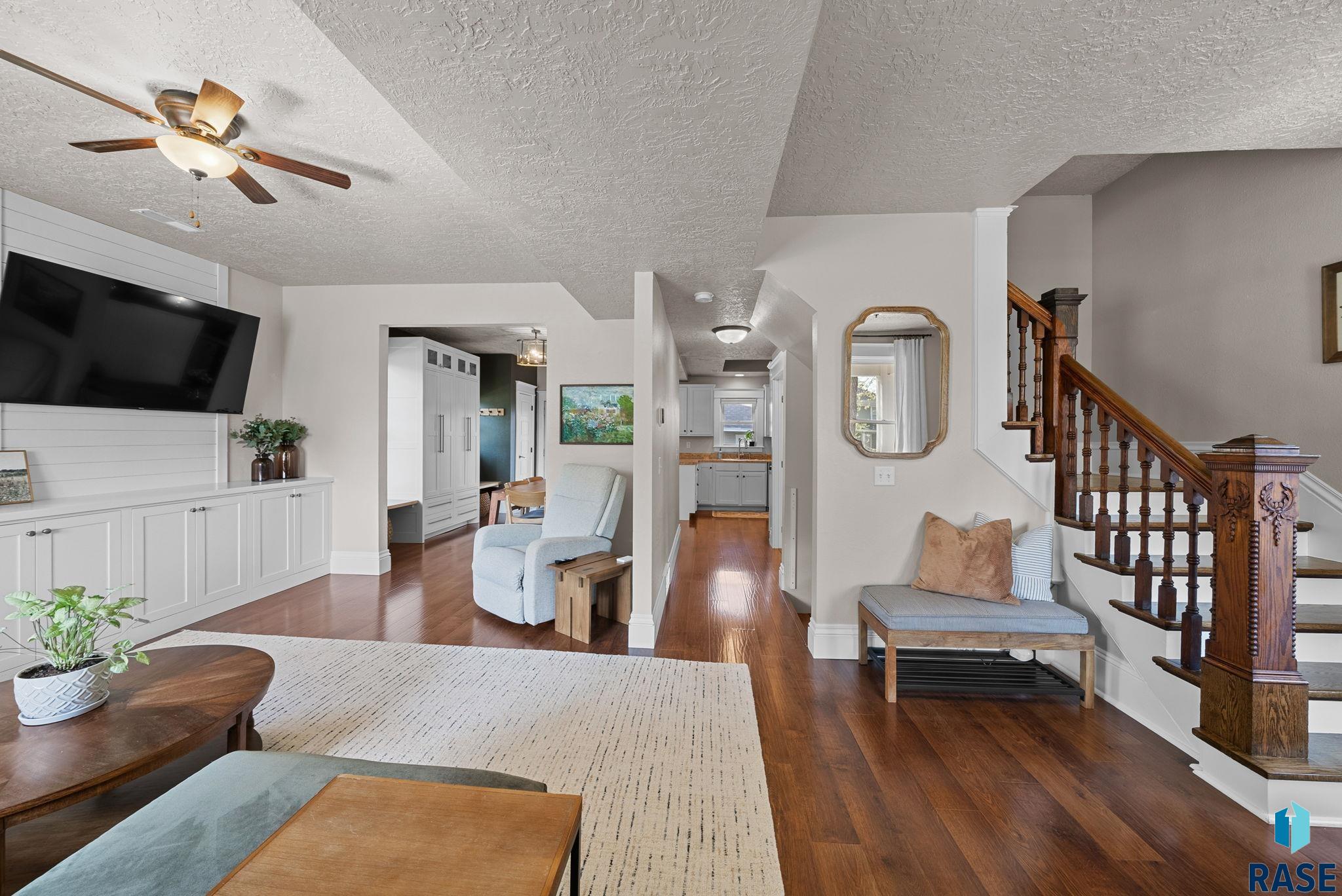 1021 S 1st Ave Avenue, Sioux Falls, New Jersey image 2