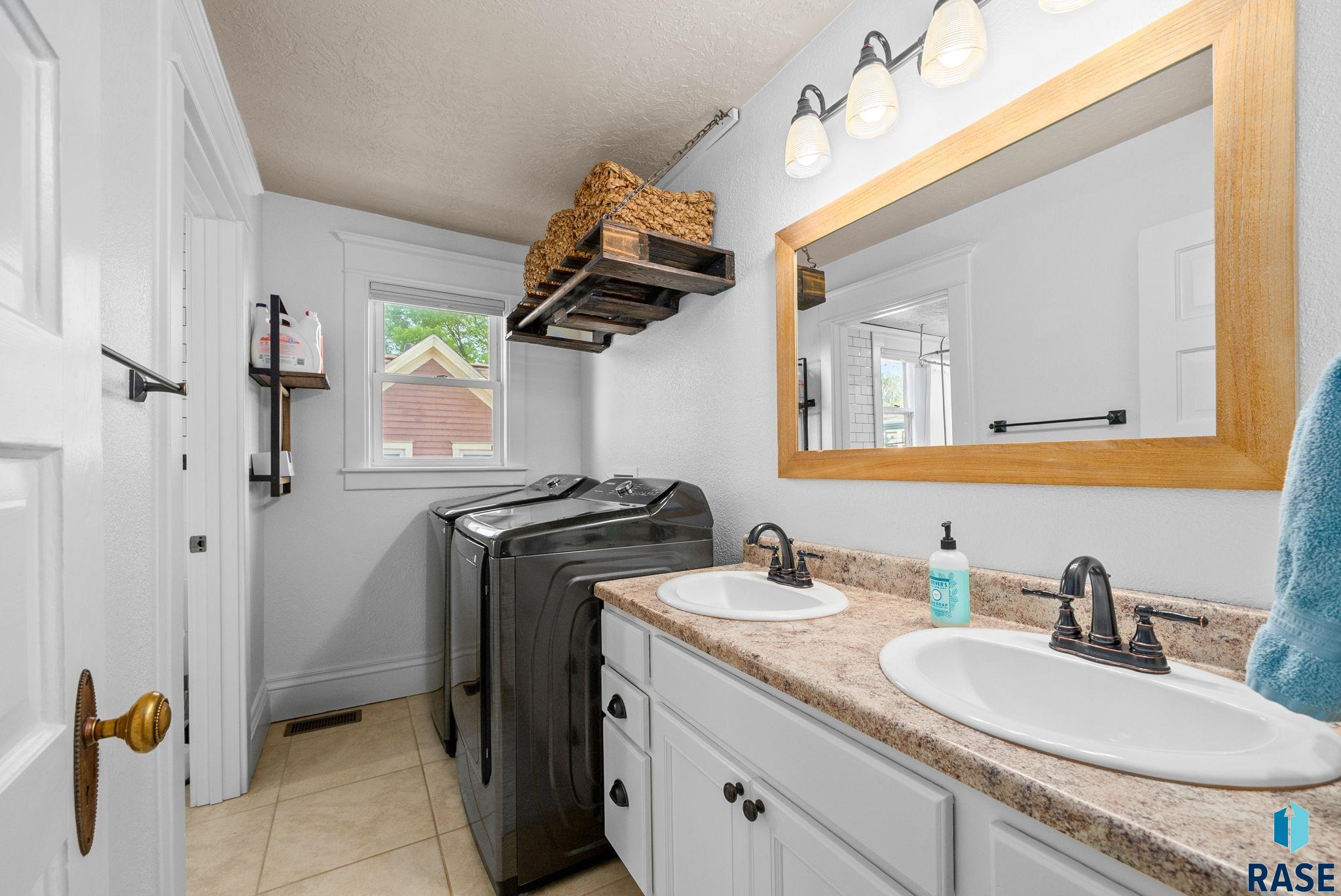 1021 S 1st Ave Avenue, Sioux Falls, New Jersey image 12