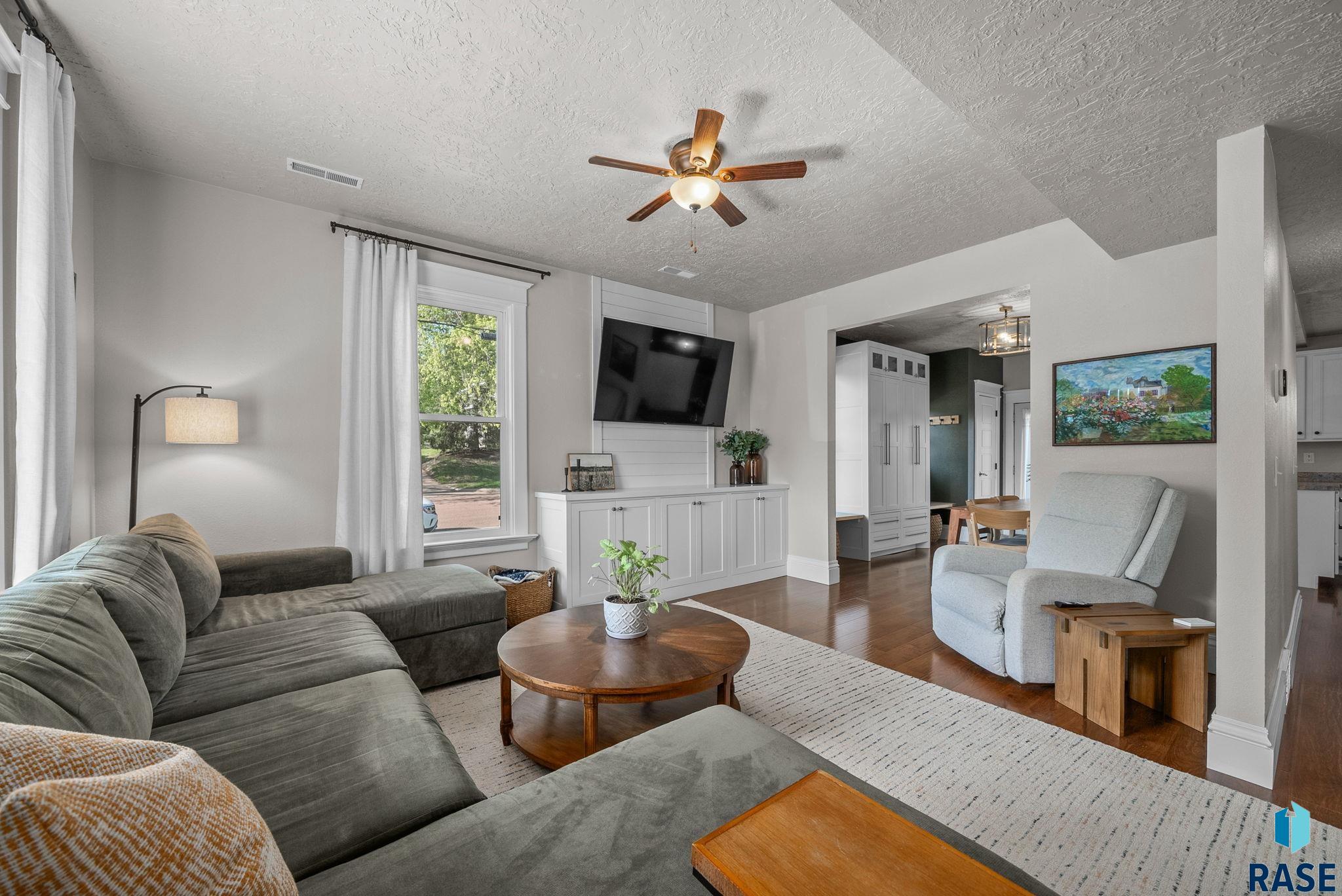 1021 S 1st Ave Avenue, Sioux Falls, New Jersey image 3
