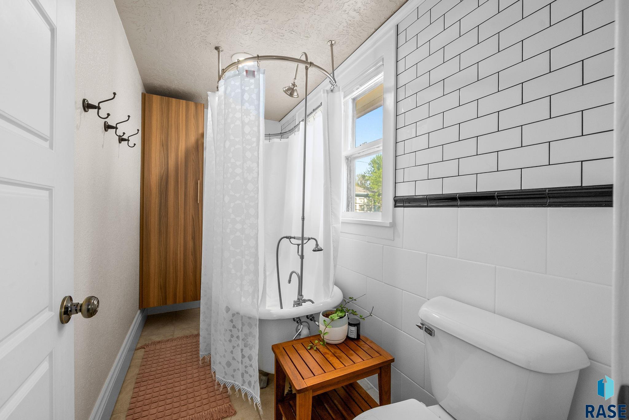 1021 S 1st Ave Avenue, Sioux Falls, New Jersey image 11