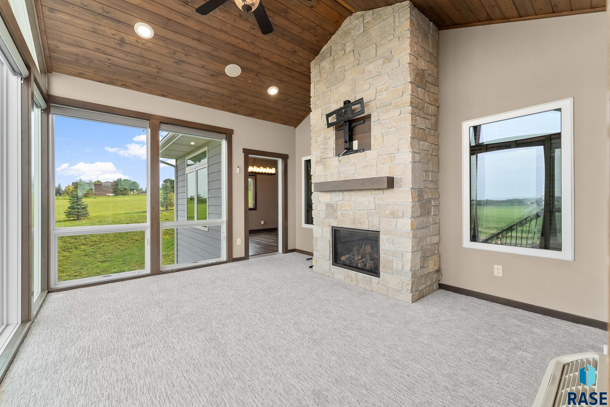 48286 Arrowhead Cir Circle, Canton, South Dakota image 23