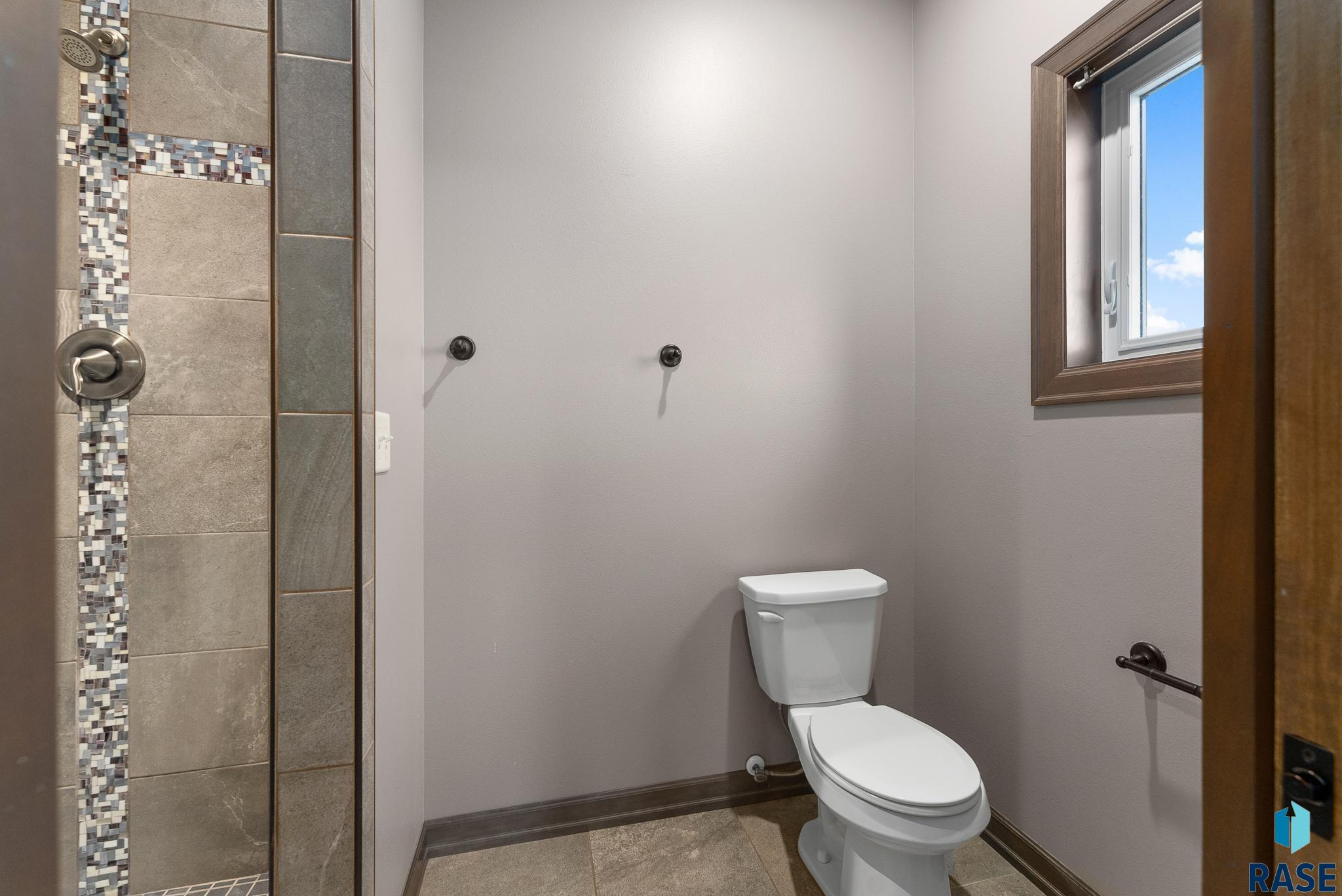 48286 Arrowhead Cir Circle, Canton, South Dakota image 31