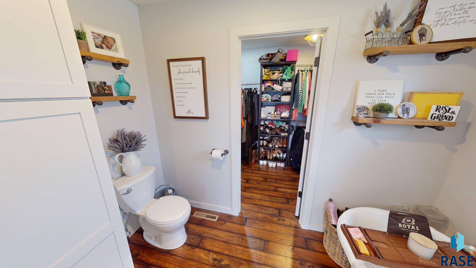 105 W Cottonwood St Street, Arlington, New Jersey image 31