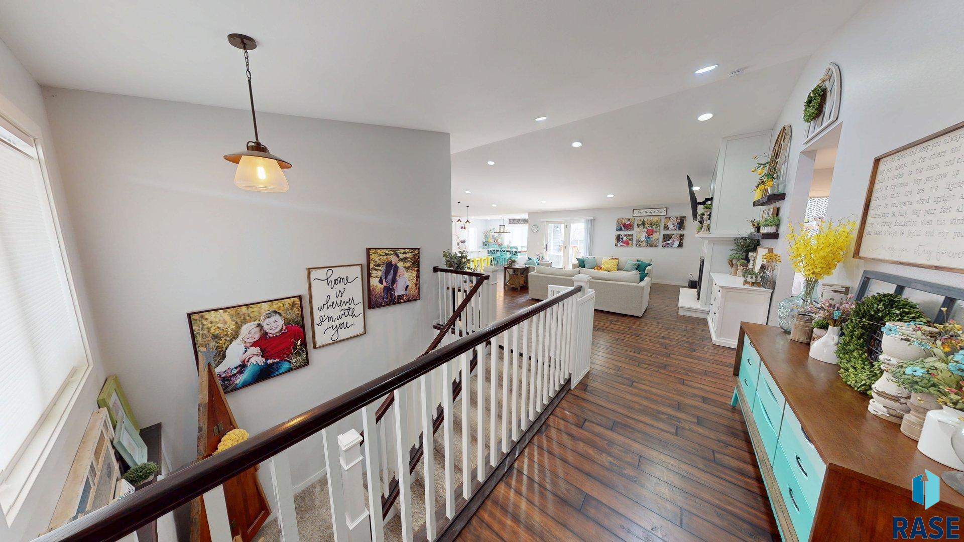 105 W Cottonwood St Street, Arlington, New Jersey image 3