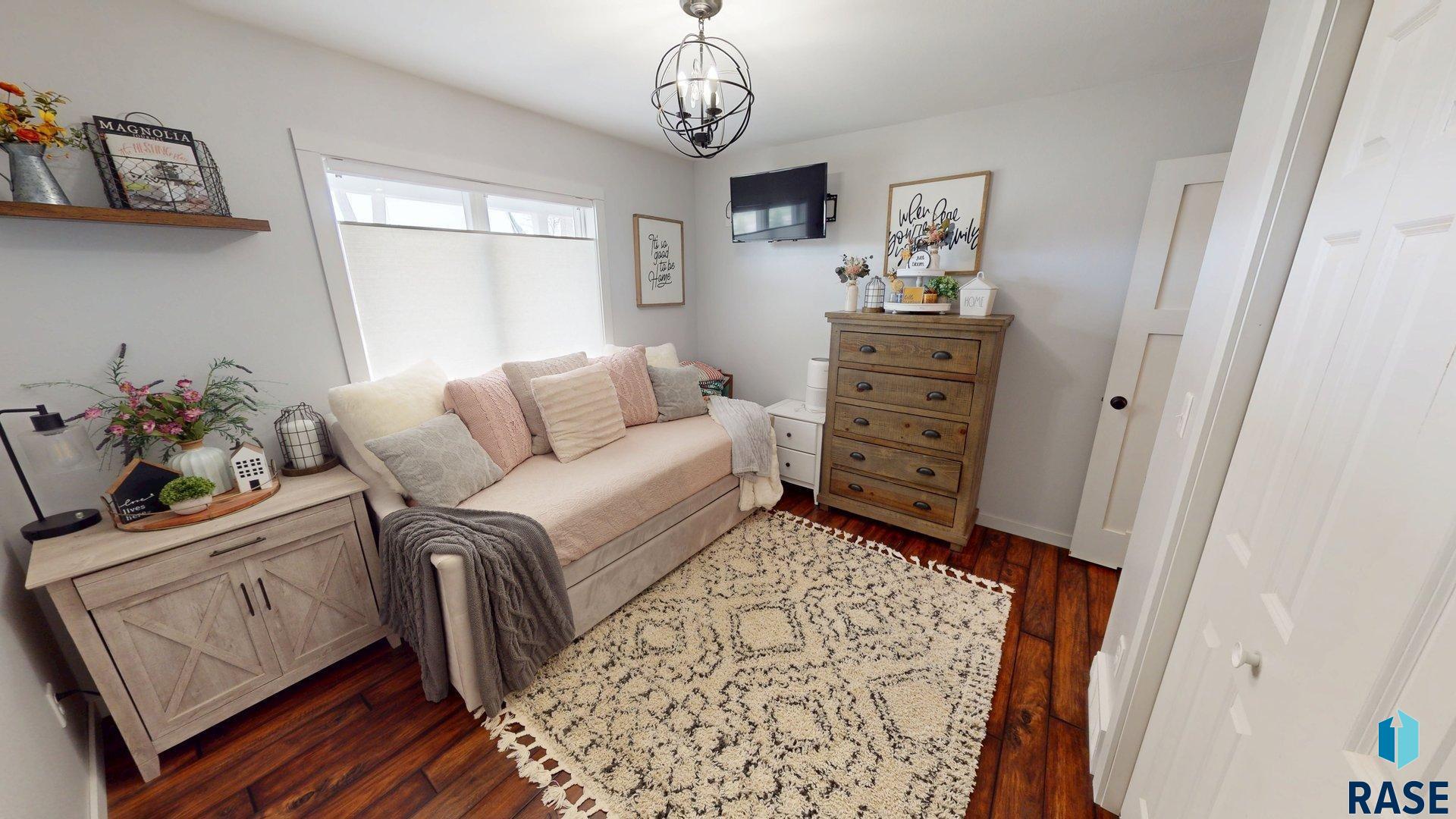 105 W Cottonwood St Street, Arlington, New Jersey image 32