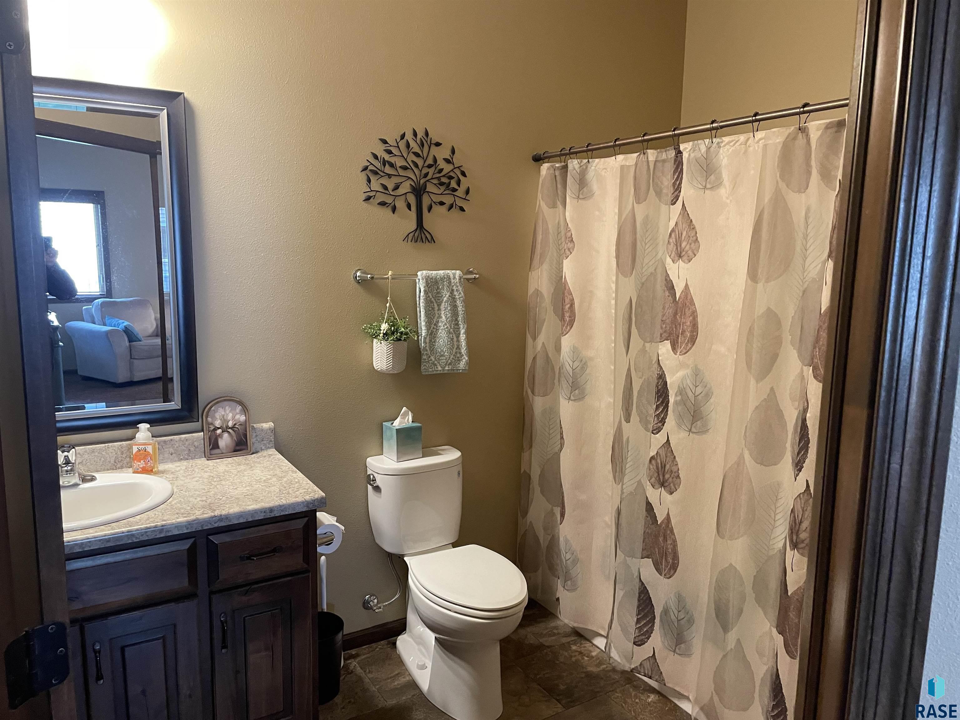 809 E El Dorado Ct Court, Sioux Falls, New Jersey image 17
