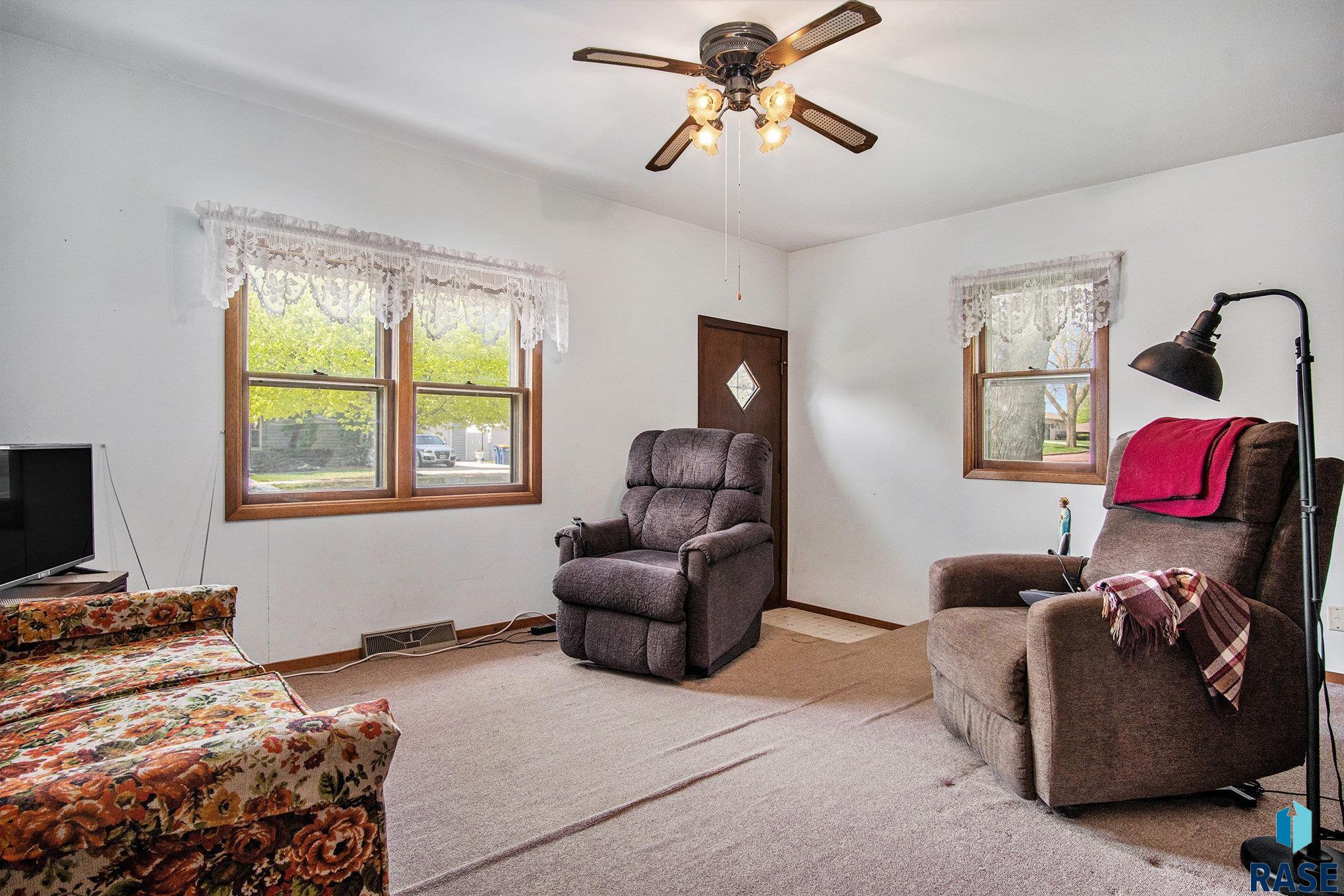 901 Clark Ave Avenue, Dell Rapids, New Jersey image 11