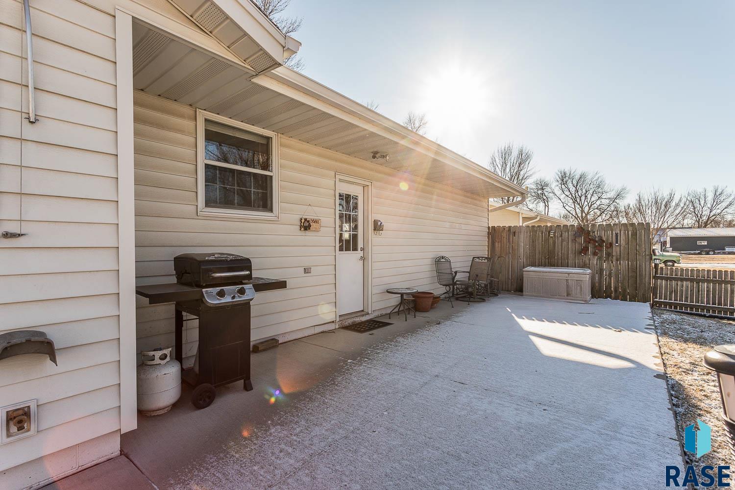 805 N Oakley St Street, Luverne, Minnesota image 3