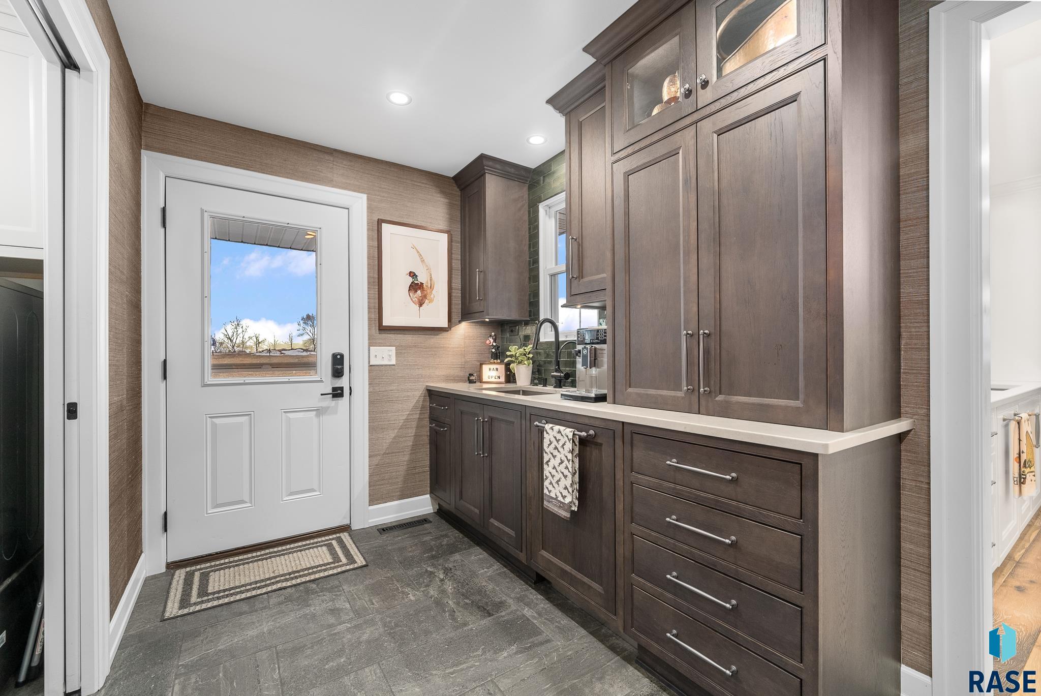 Renner, South Dakota 57030, United States, 4 Bedrooms Bedrooms, ,2 BathroomsBathrooms,Residential,Active,116953